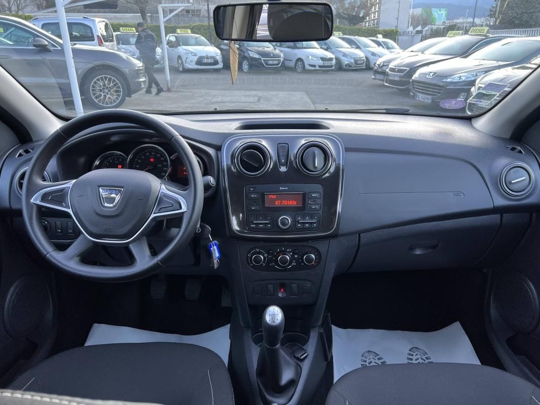 Dacia Sandero climatisation et bluetooth