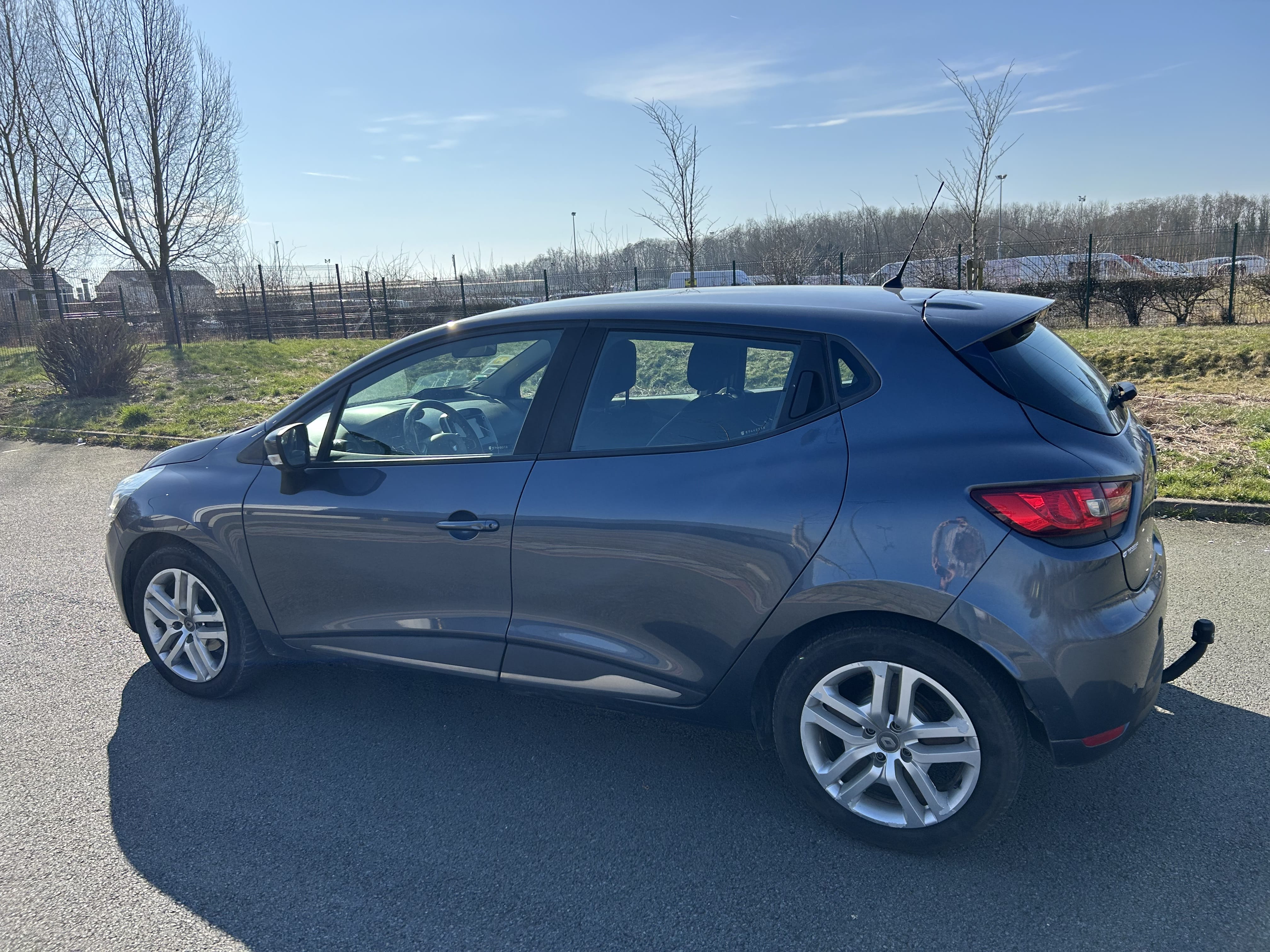 Renault Clio avec Climatisation