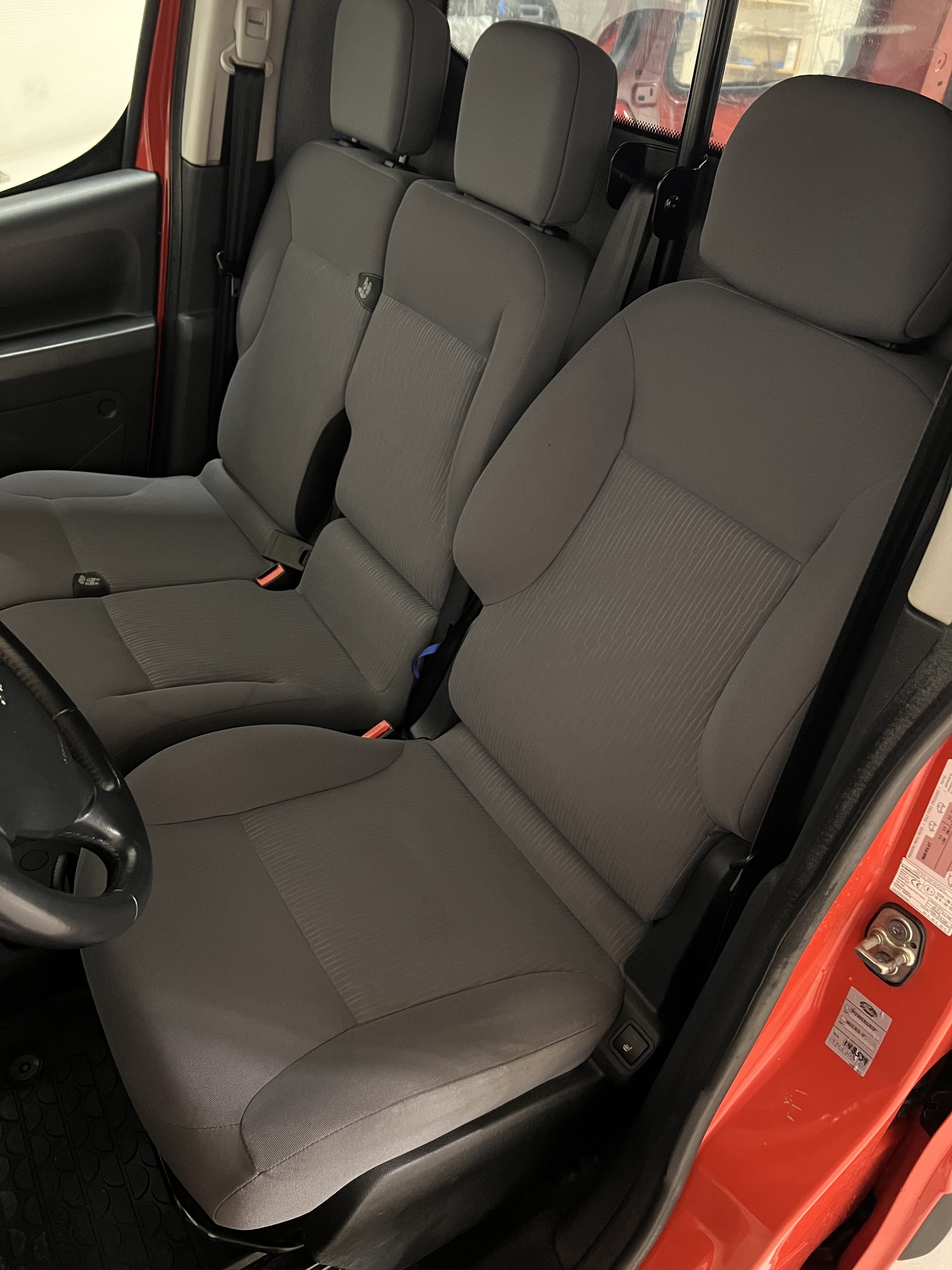 Peugeot Partner med Aircondition