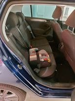 Volkswagen Golf avec Siège bébé