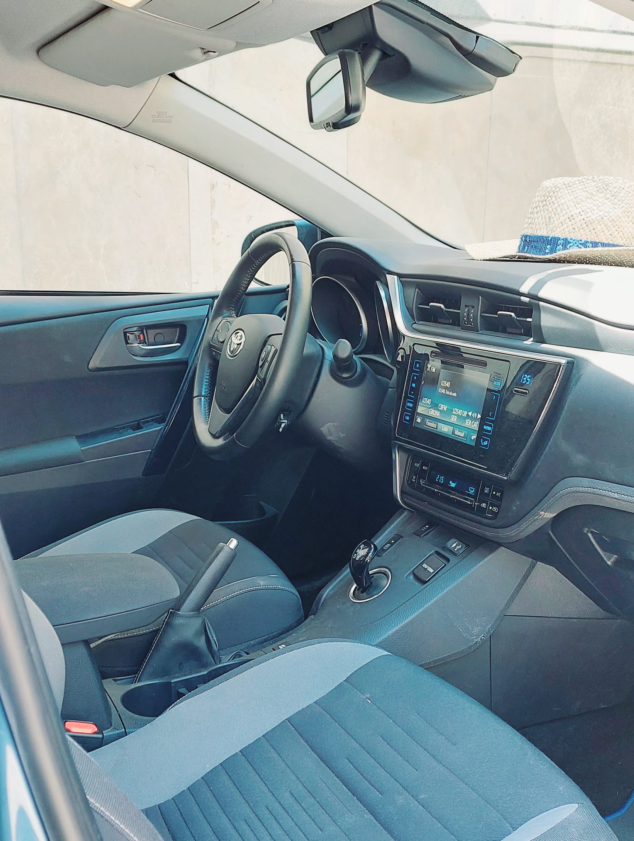 Toyota Auris con Silla infantil