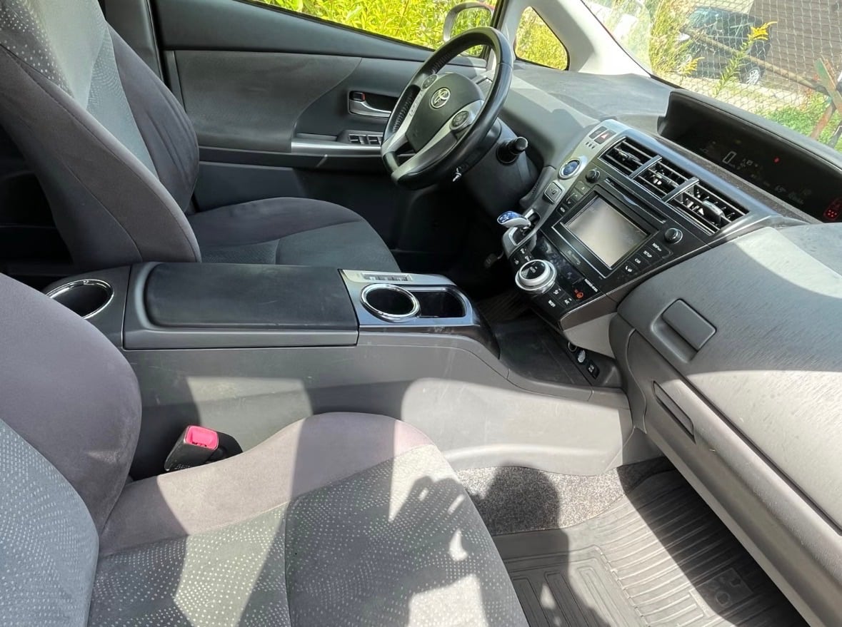 Toyota Prius + med GPS