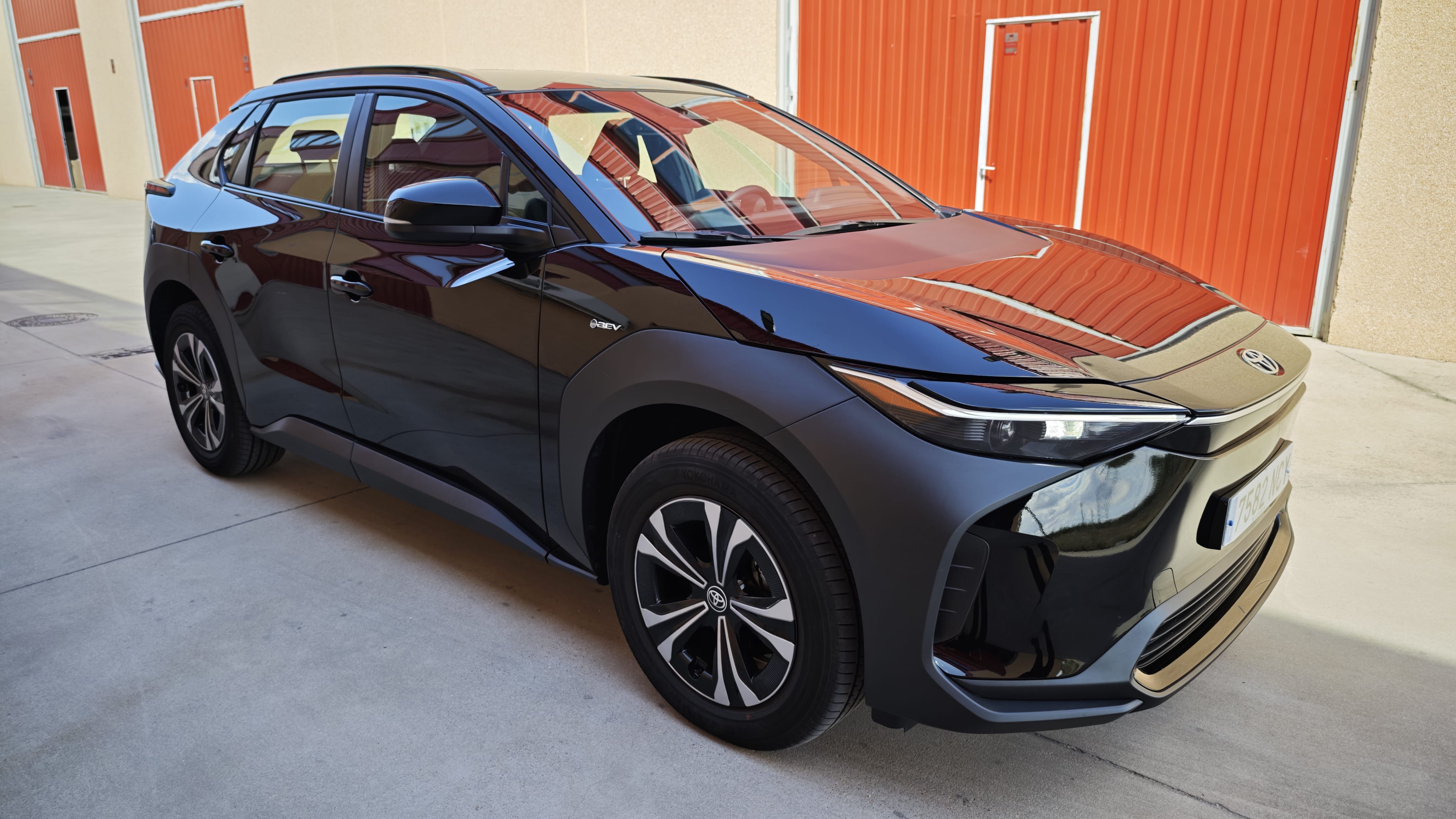 Toyota bZ4X, 2025, Eléctrico, Automático