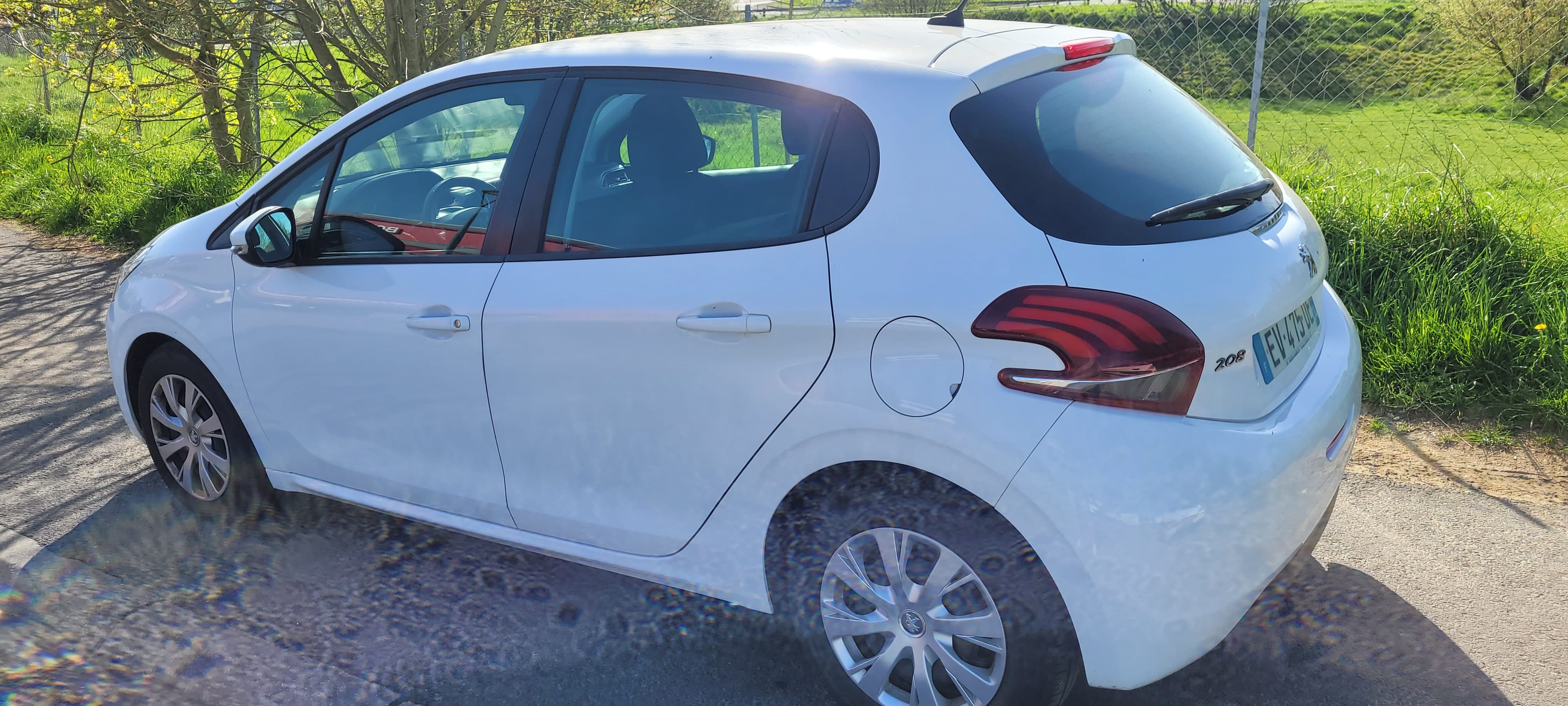 Peugeot 208 Société avec Régulateur de vitesse