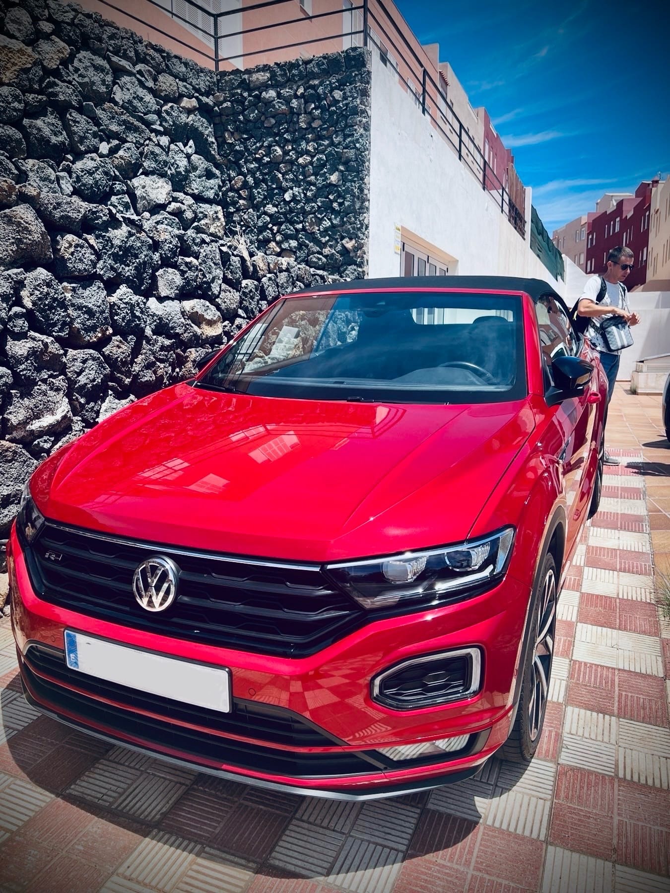 Volkswagen T-Roc Cabriolet con Silla infantil