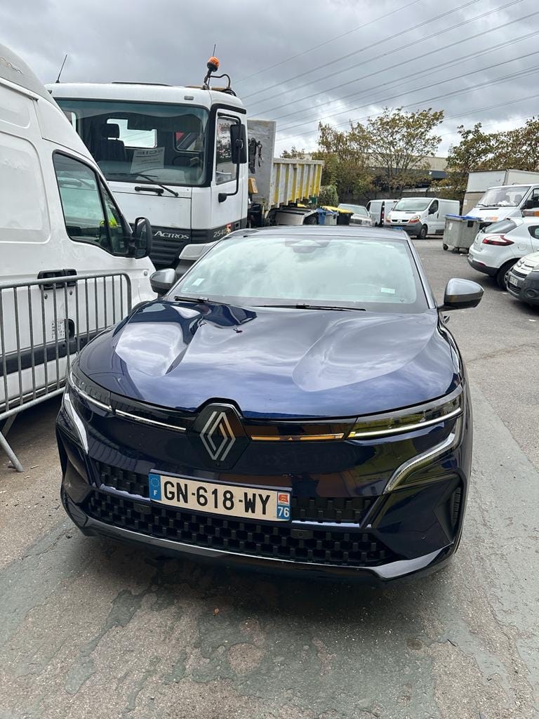 Renault Mégane E-tech Électrique, 2023, Électrique, automatique