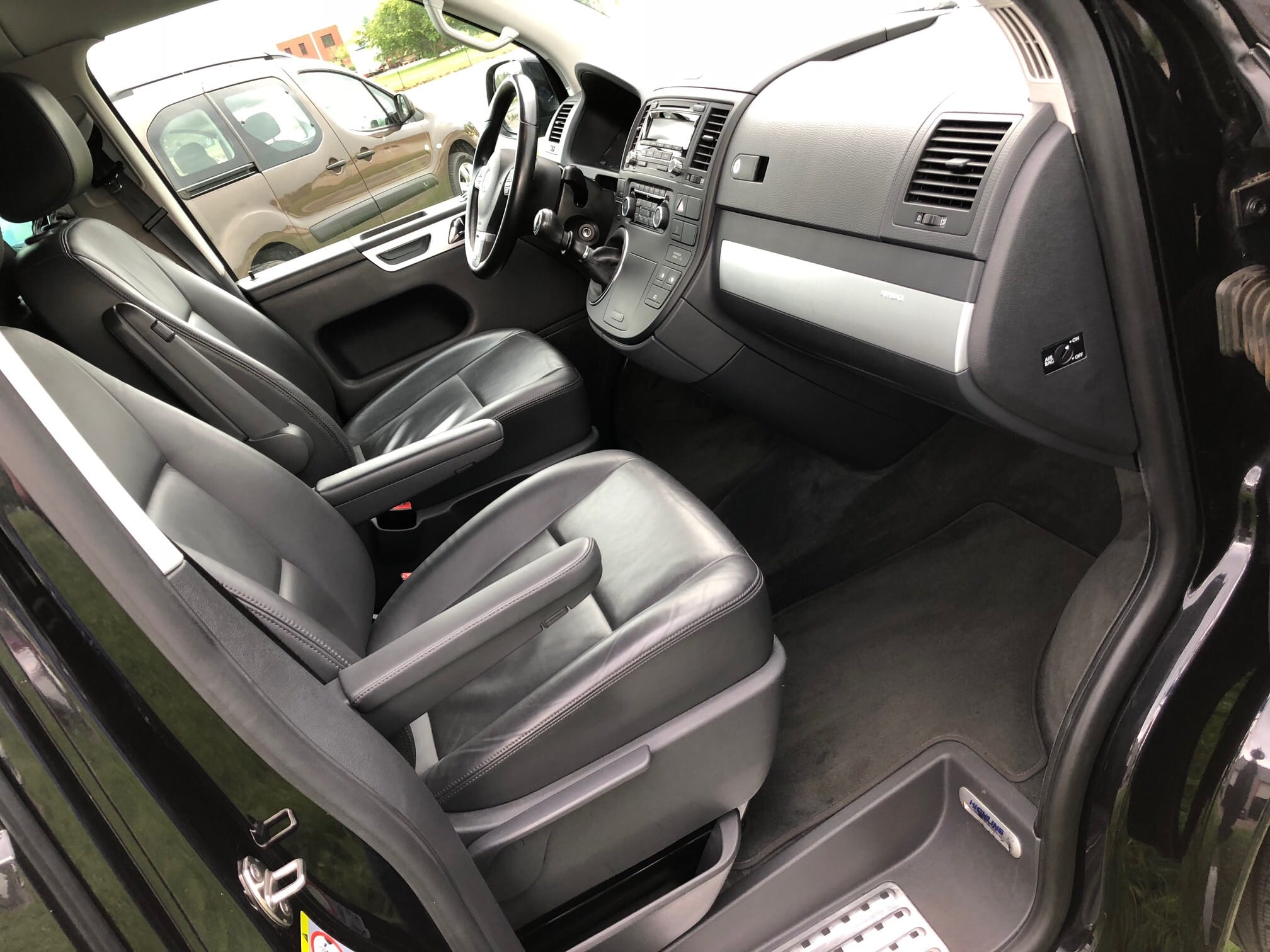 Volkswagen Multivan 7 places 2.0L TDI GPS  Cuir Clim Toutes options highline avec Régulateur de vitesse