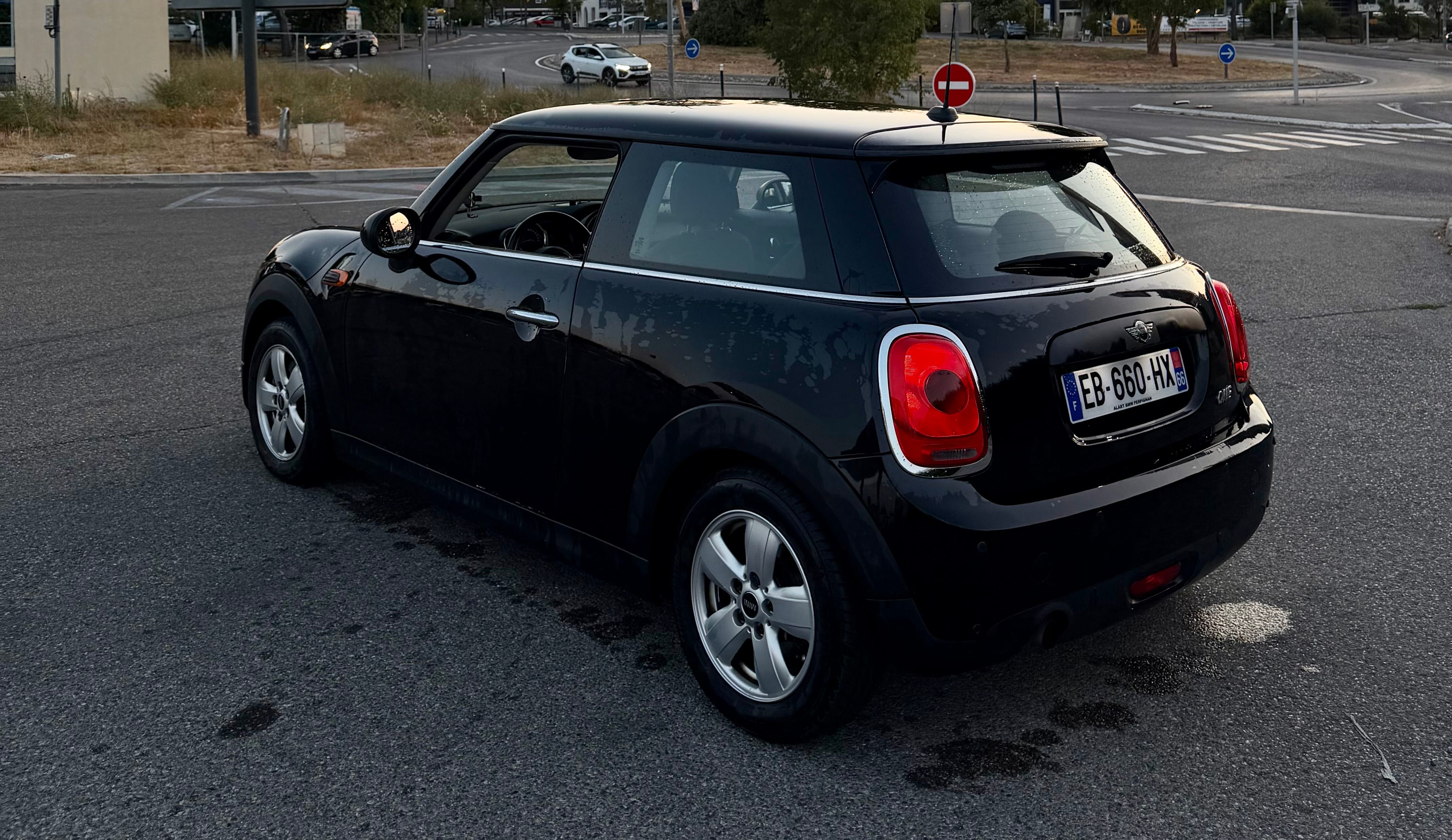 Mini Cooper F56 avec GPS