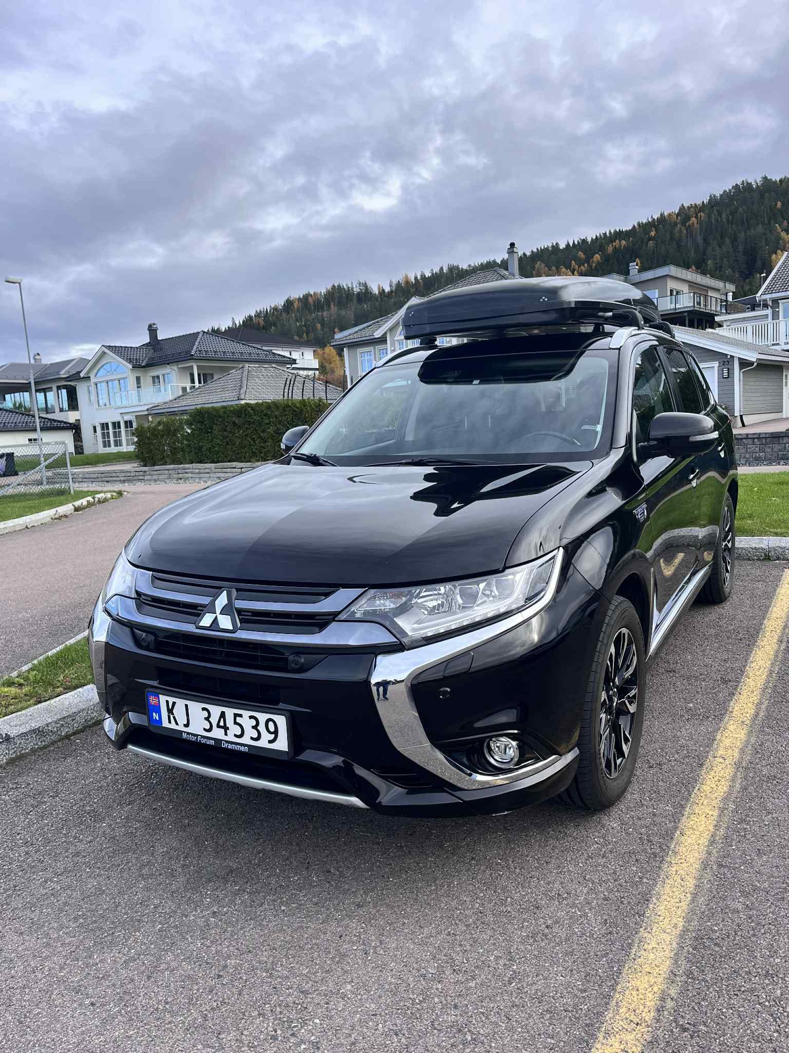 Mitsubishi Outlander SEL med Aircondition