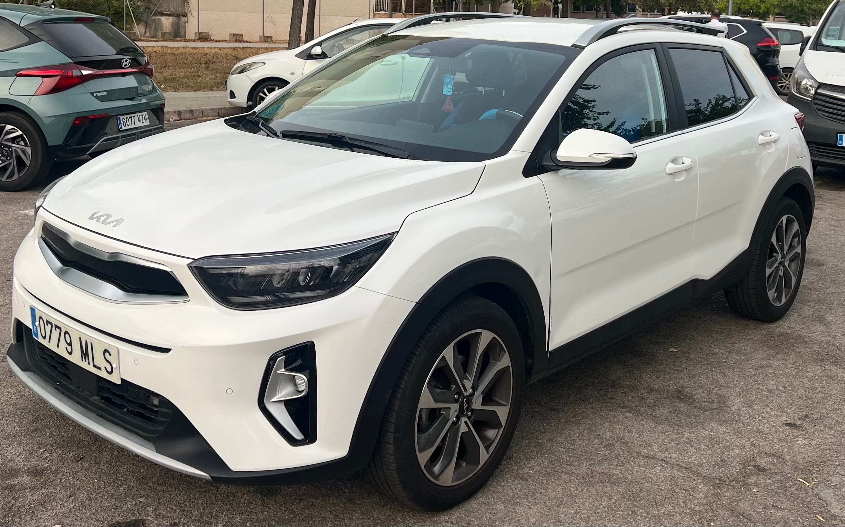Kia Stonic, 2023, Gasolina 95