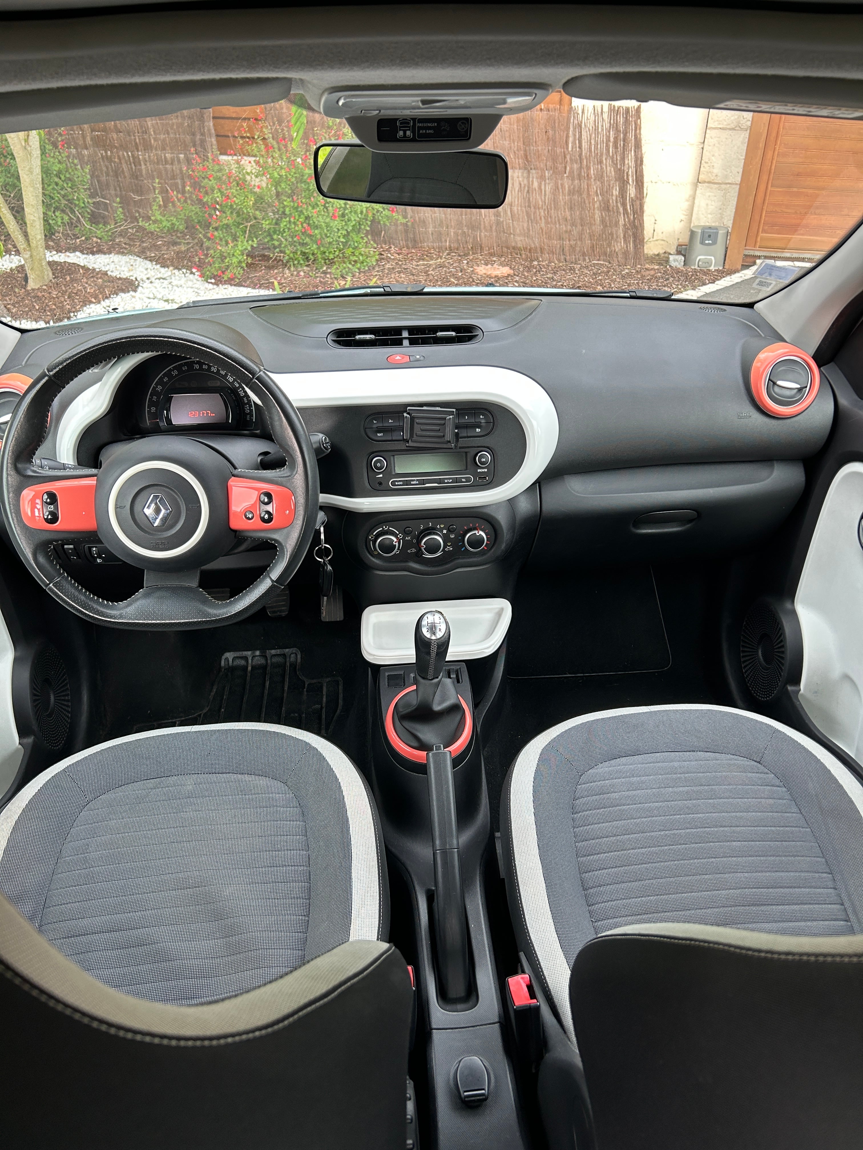 Renault Twingo III avec Apple CarPlay