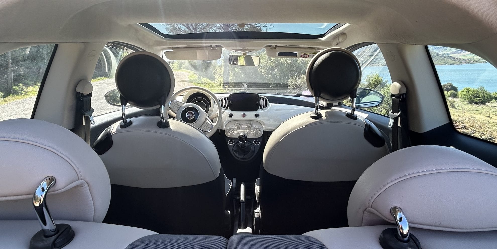 Fiat 500 Lounge with Backup camera