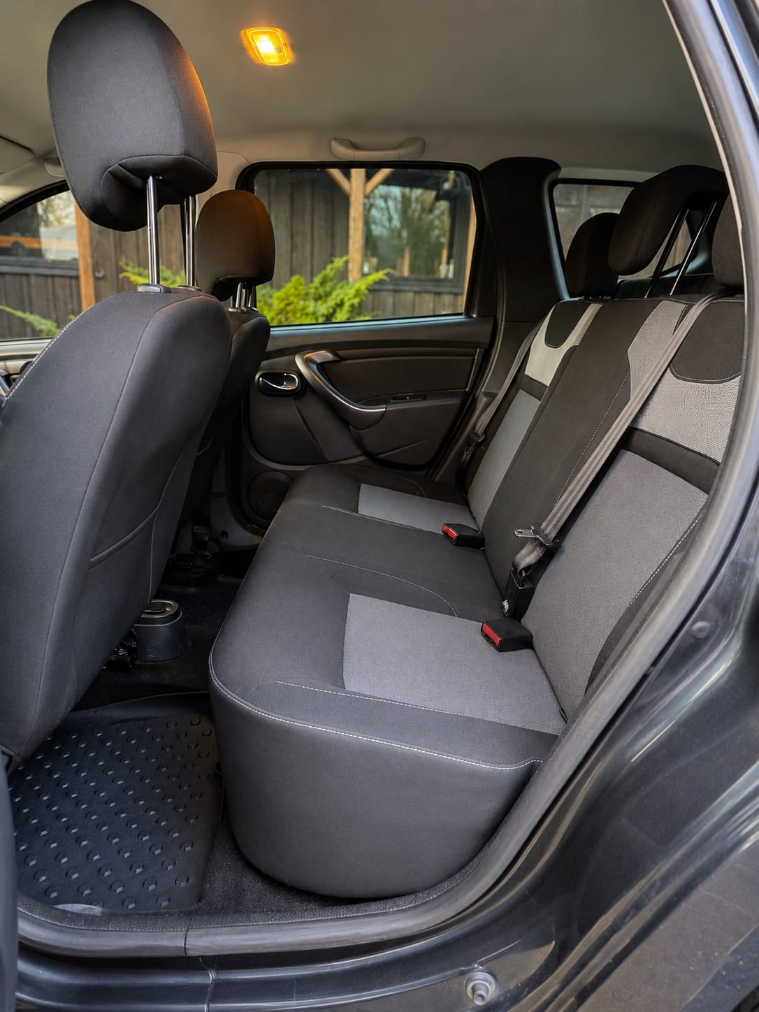 Dacia Duster med Lydinngang