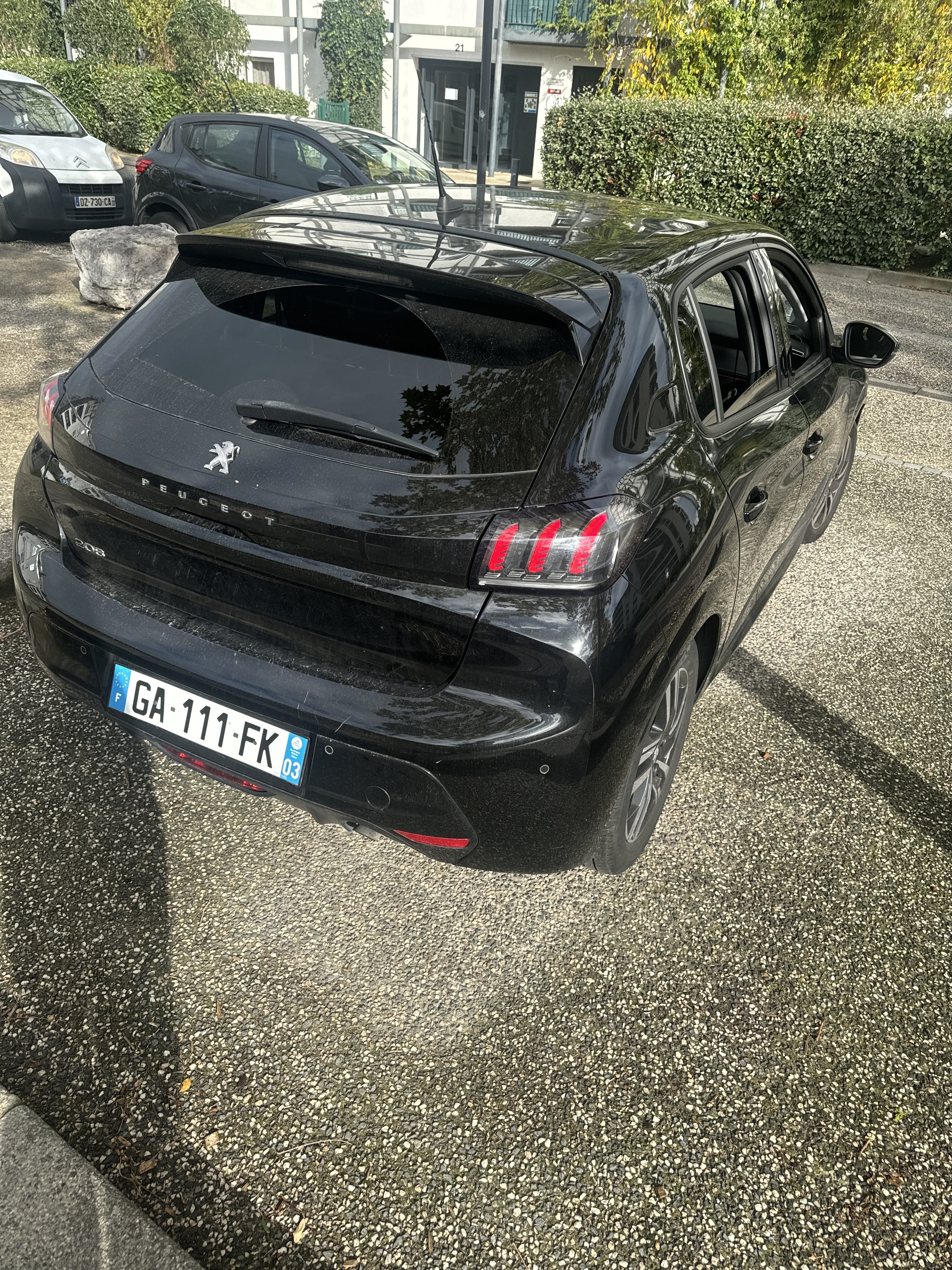 Peugeot 208 avec GPS