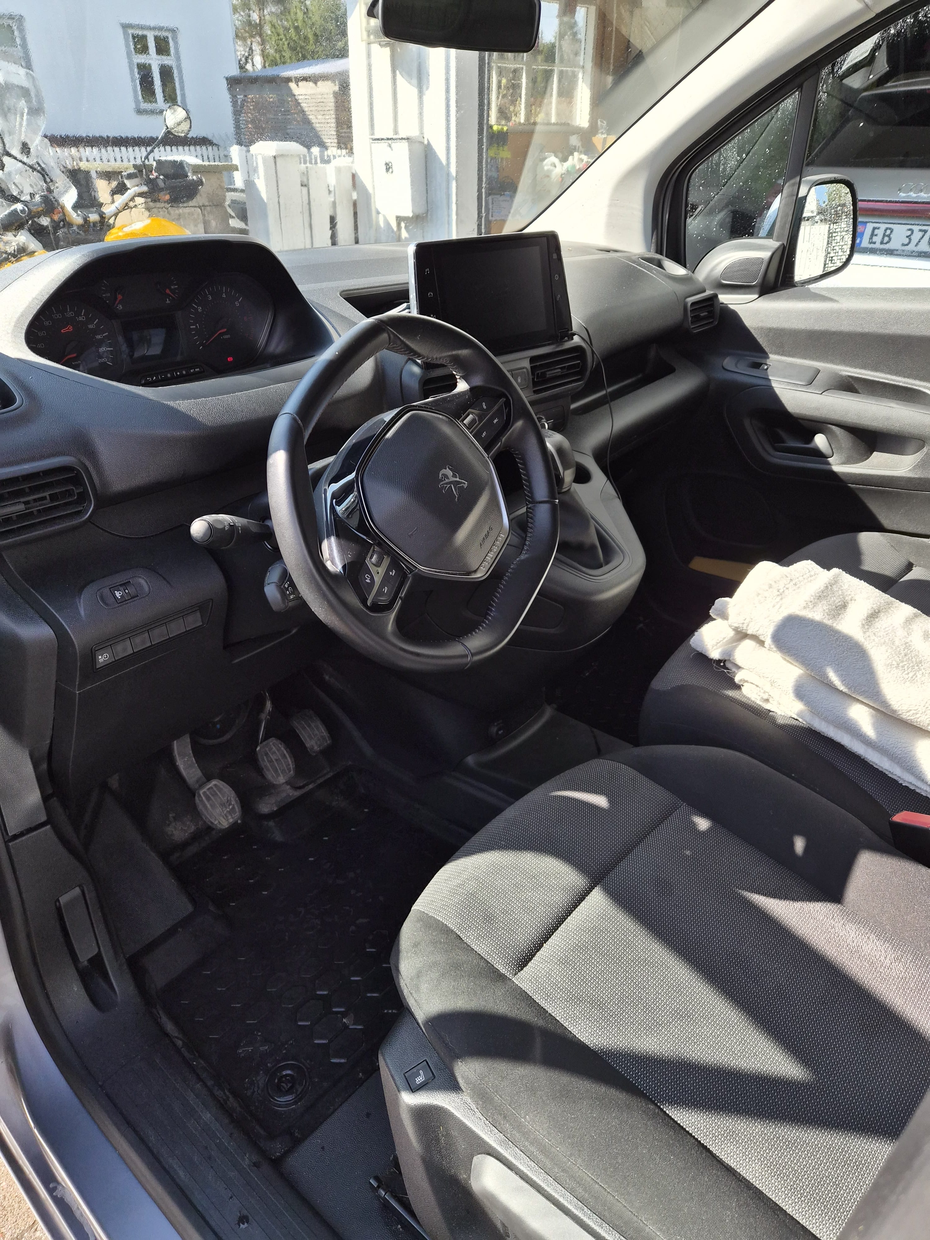 Peugeot Partner Varebil with Backup camera