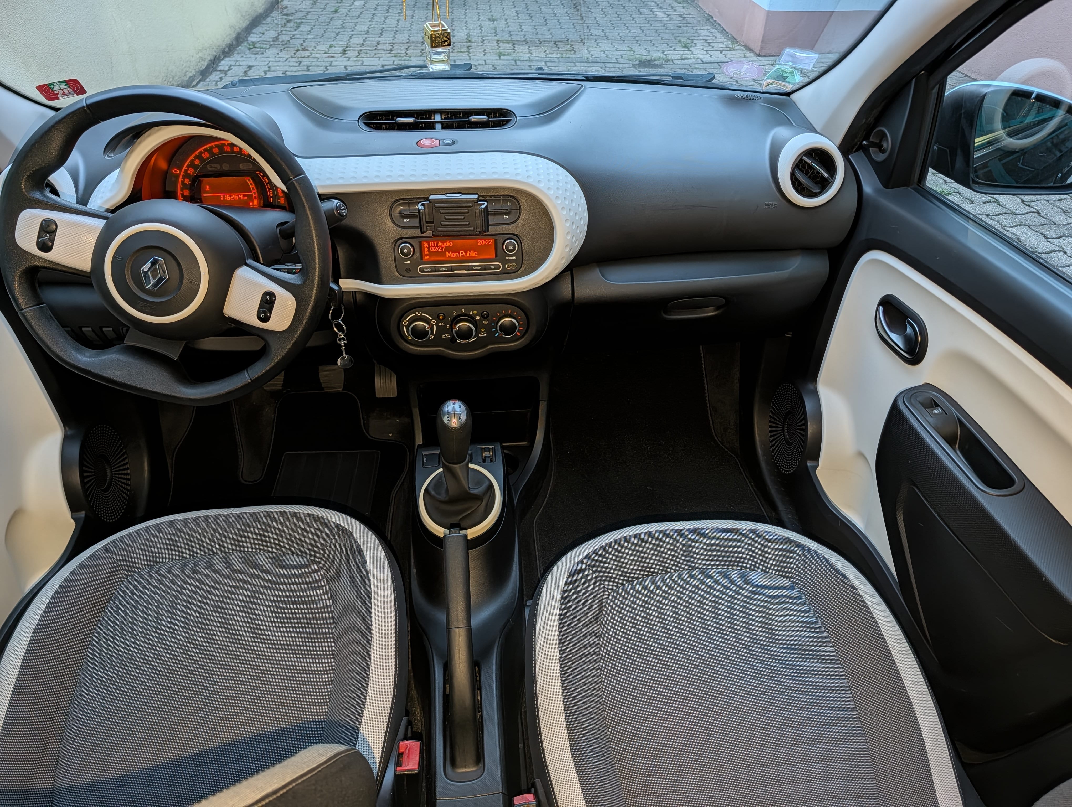 Renault Twingo III avec Port USB