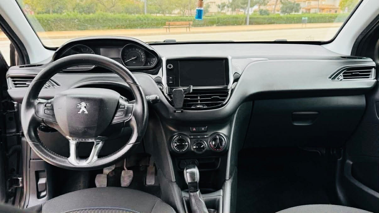 Peugeot 208 con Audio Bluetooth