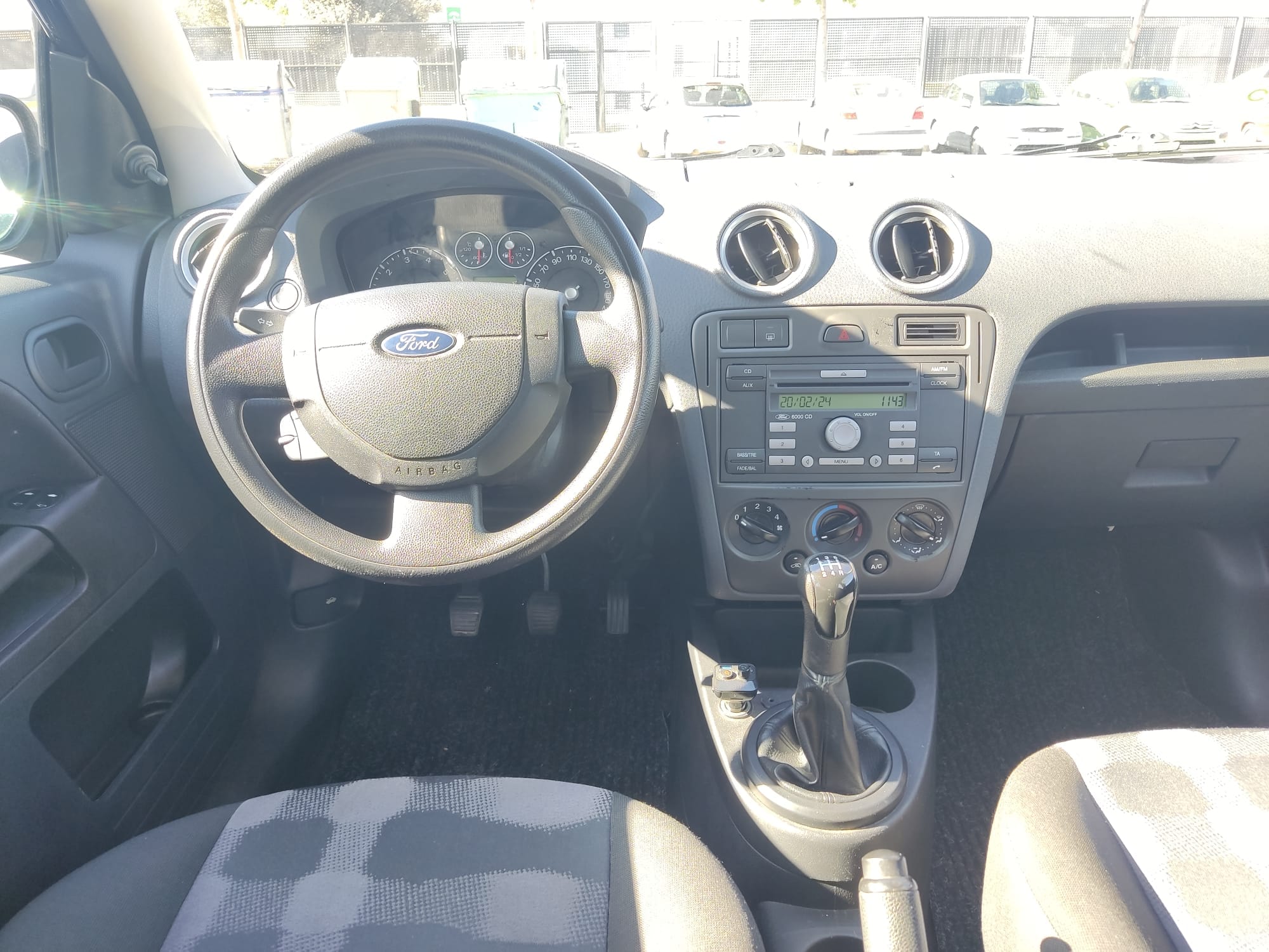 Ford Fusion con Radio 