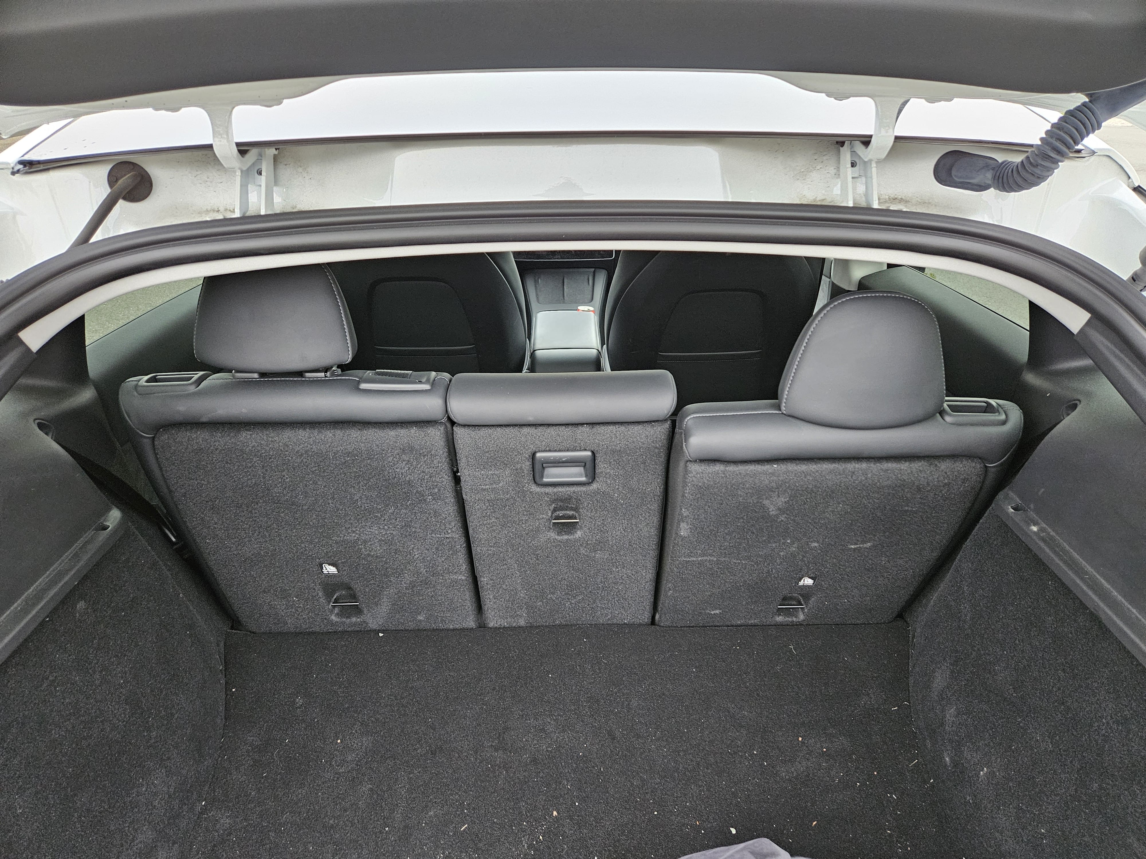 Tesla Model Y Long Range med Vinterdekk