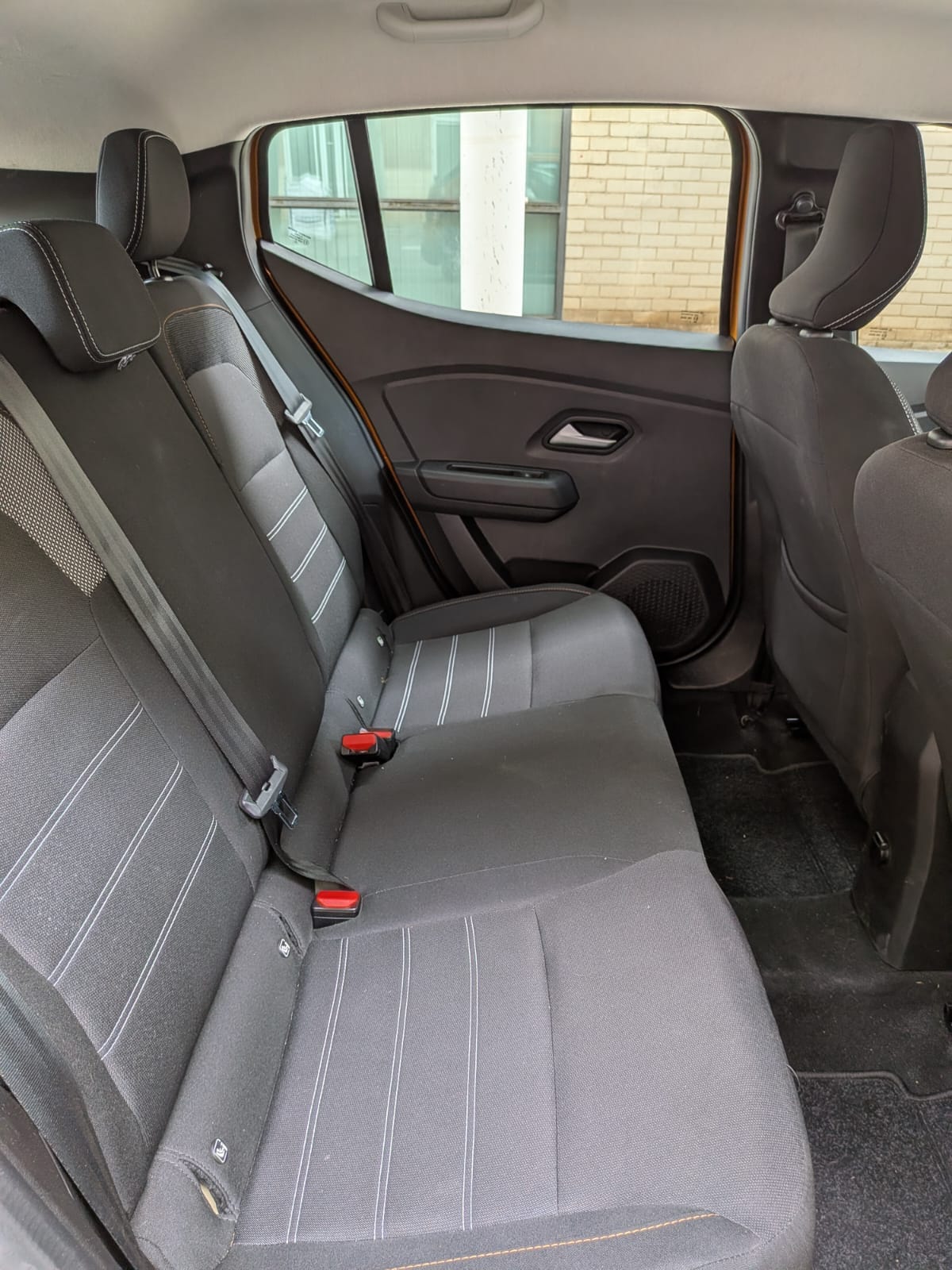 Dacia Sandero Stepway 1.0 TCe 90cv mit Tempomat