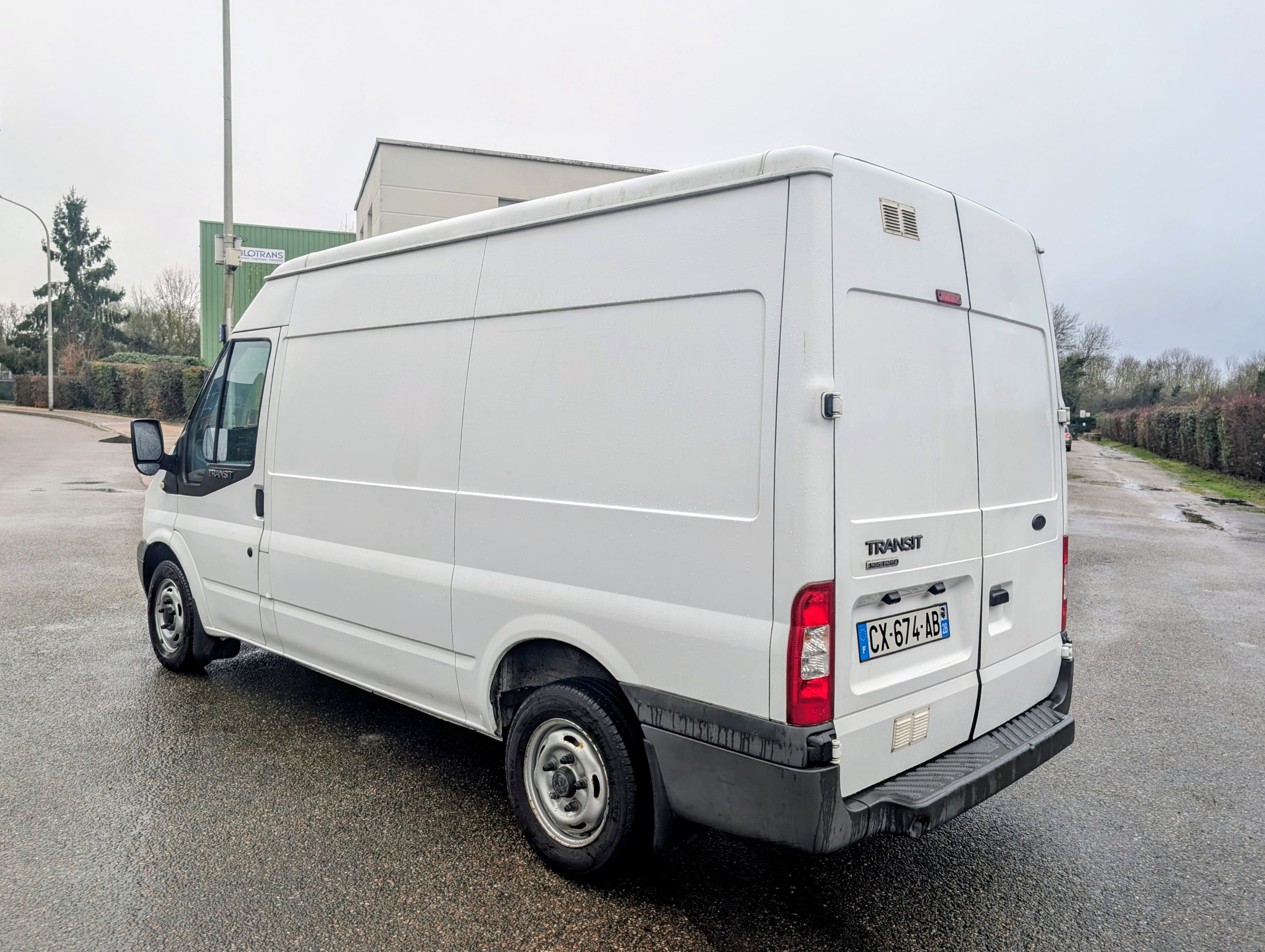 Ford Transit Fourgon avec Climatisation