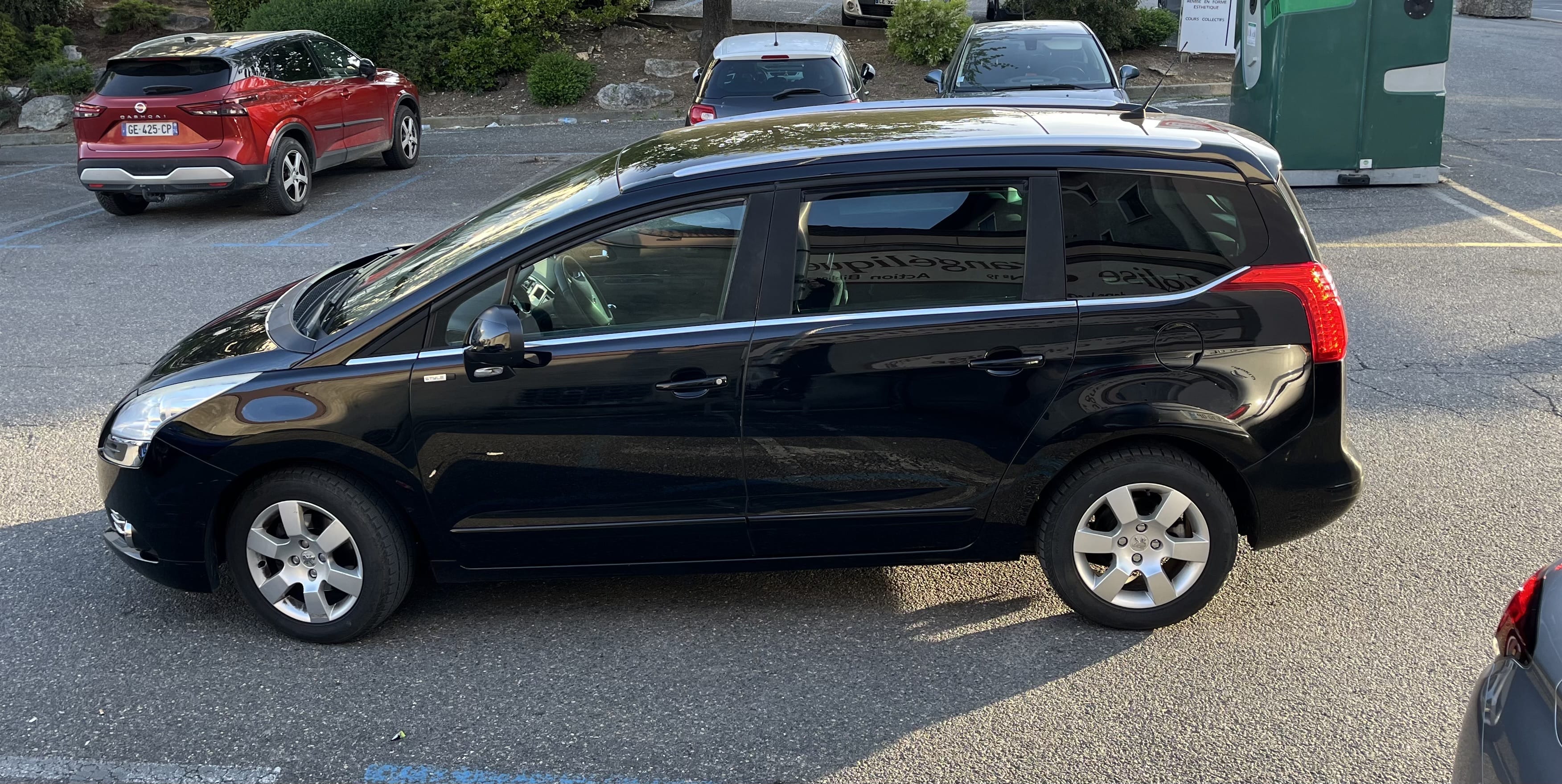 Peugeot e-5008 Allure, 2013, Diesel, 7 places