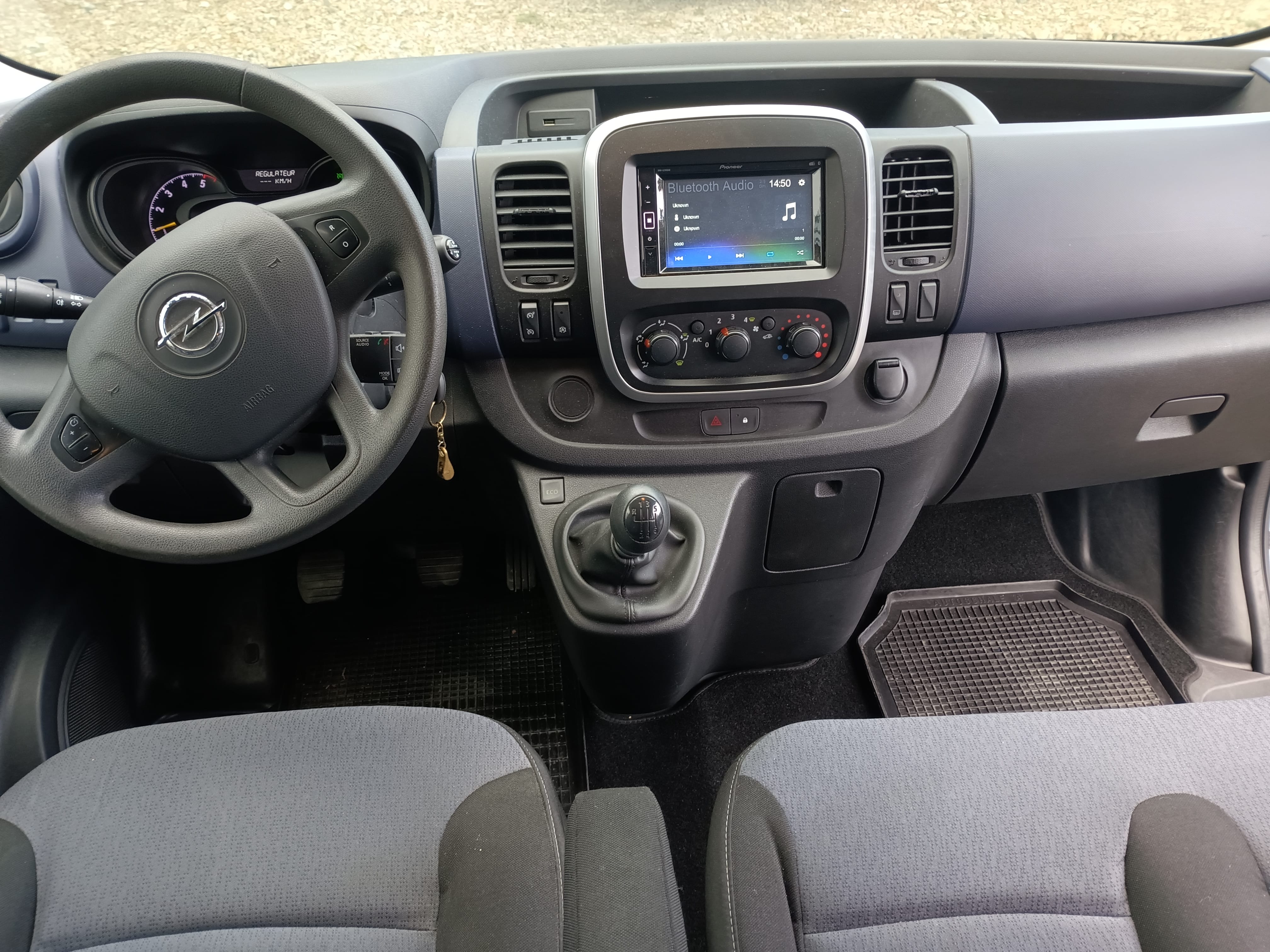 Opel Vivaro Combi Combi II 1.6 CDTI biturbo L2H1 avec Audio Bluetooth