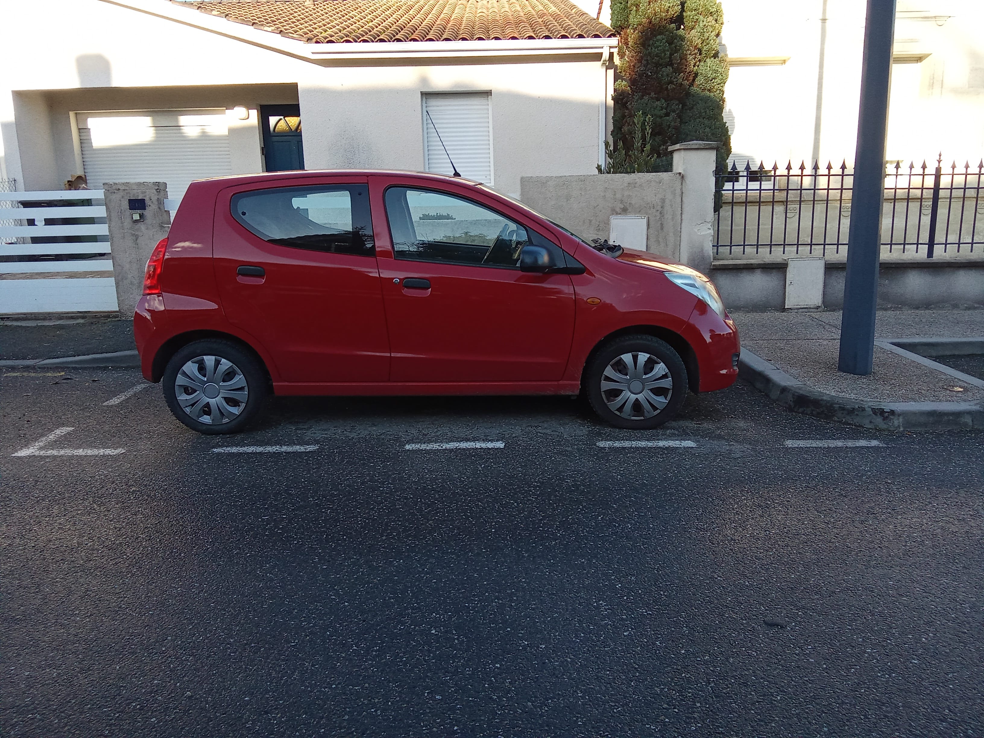 Suzuki Alto avec Siège bébé