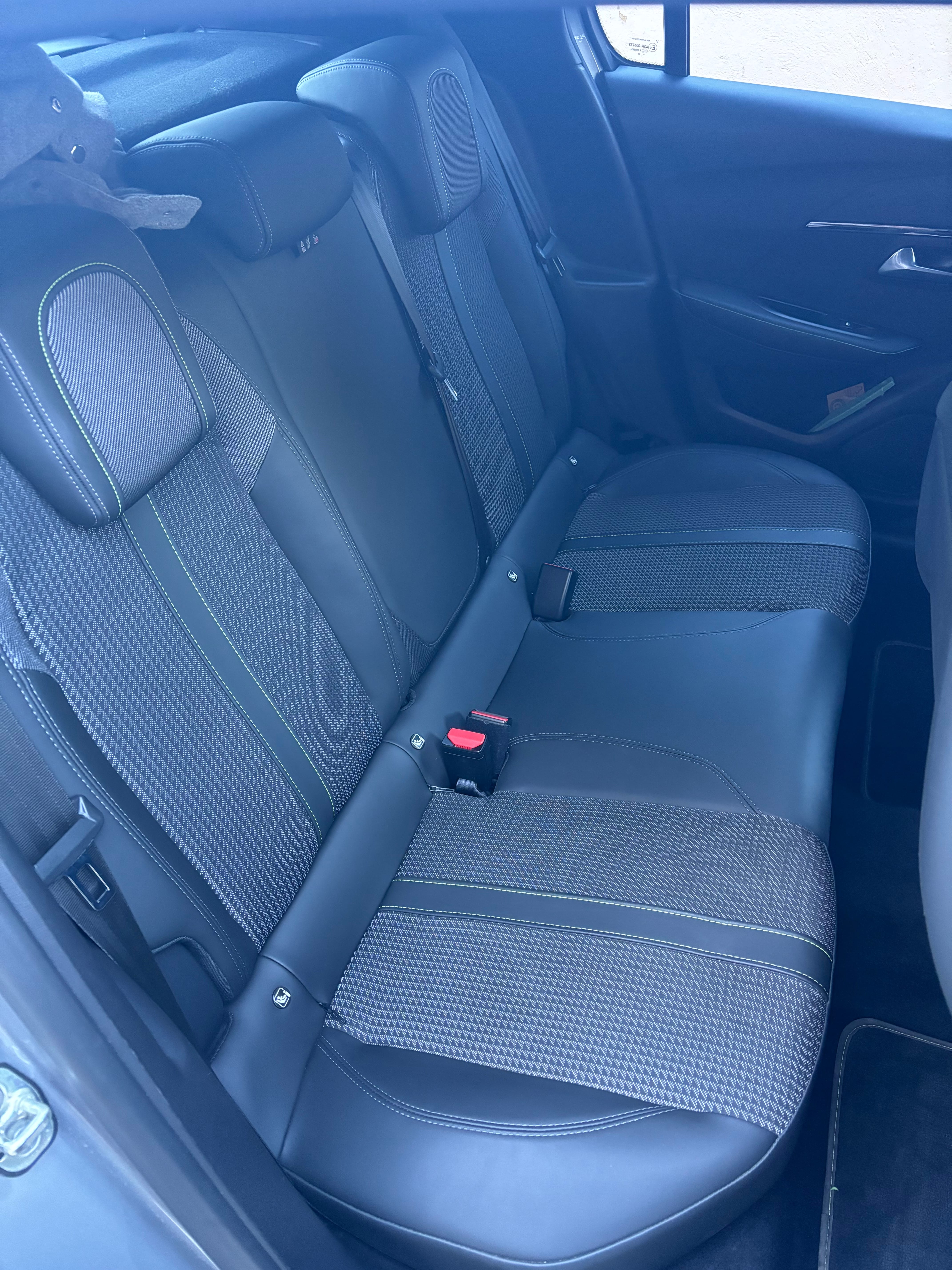 Peugeot 208 GT Line 1.2 puretech avec Apple CarPlay
