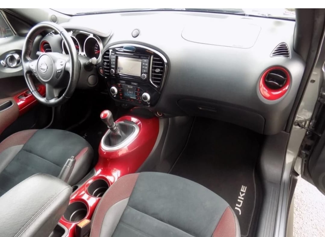 Nissan Juke N-Connecta 1.5 dci 110 avec Entrée audio / iPod