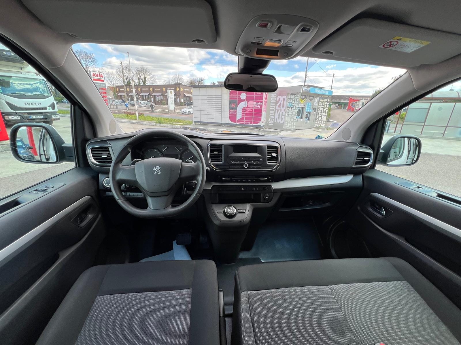 Peugeot Traveller Business avec Audio Bluetooth