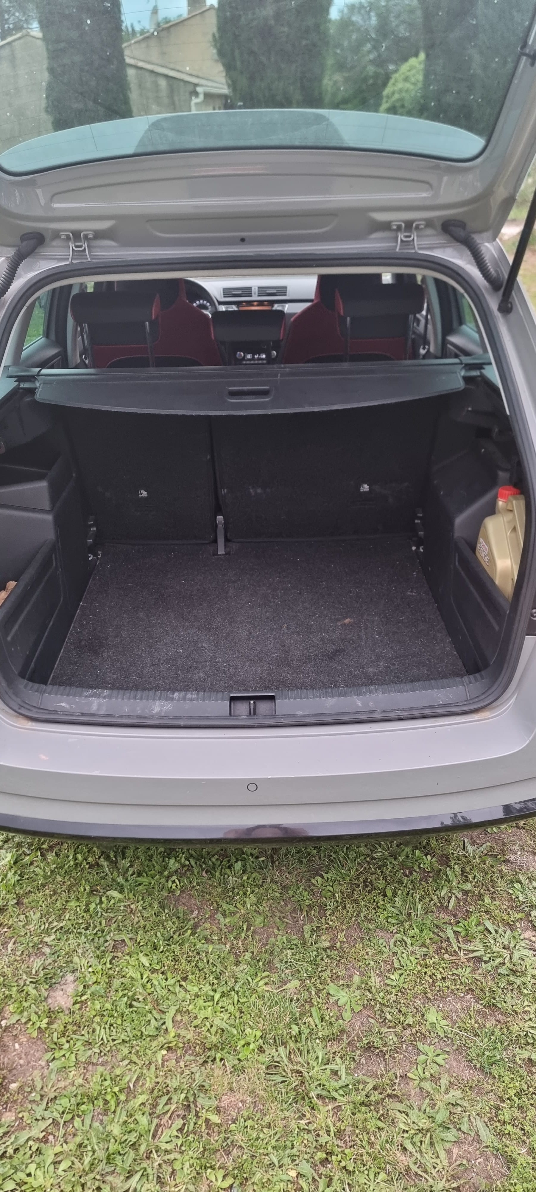 Skoda Fabia Combi 1.0 tsi 95 avec Coffre de toit