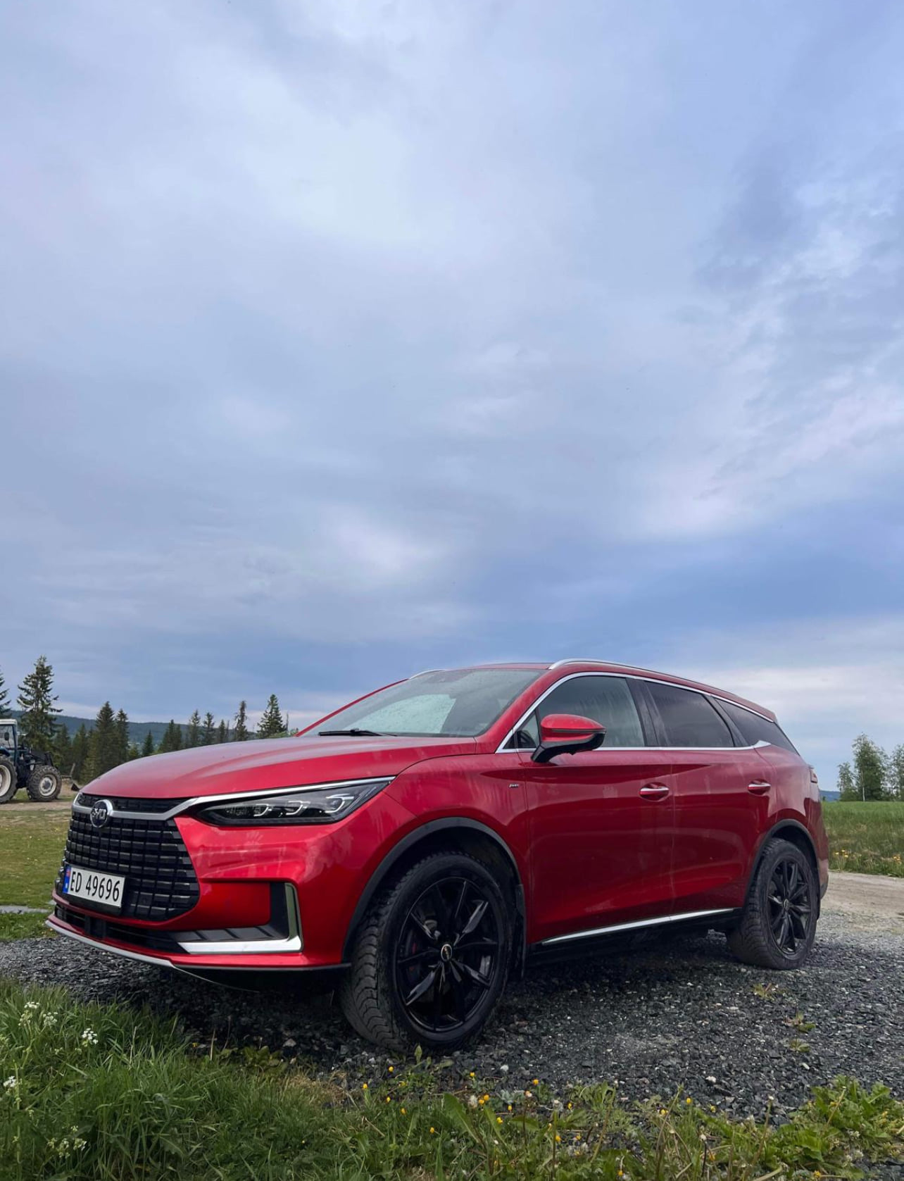 BYD Tang med Bluetooth audio