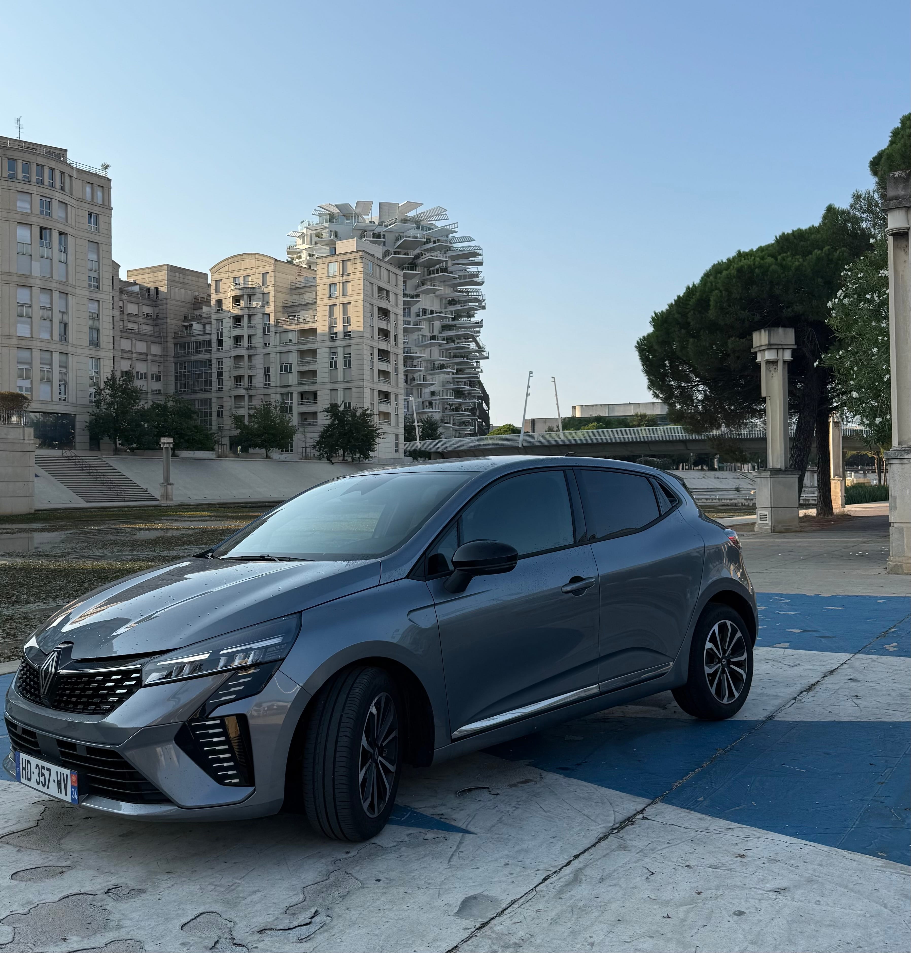 Renault Clio Techno 1.0 TCE, 2025, Essence 95