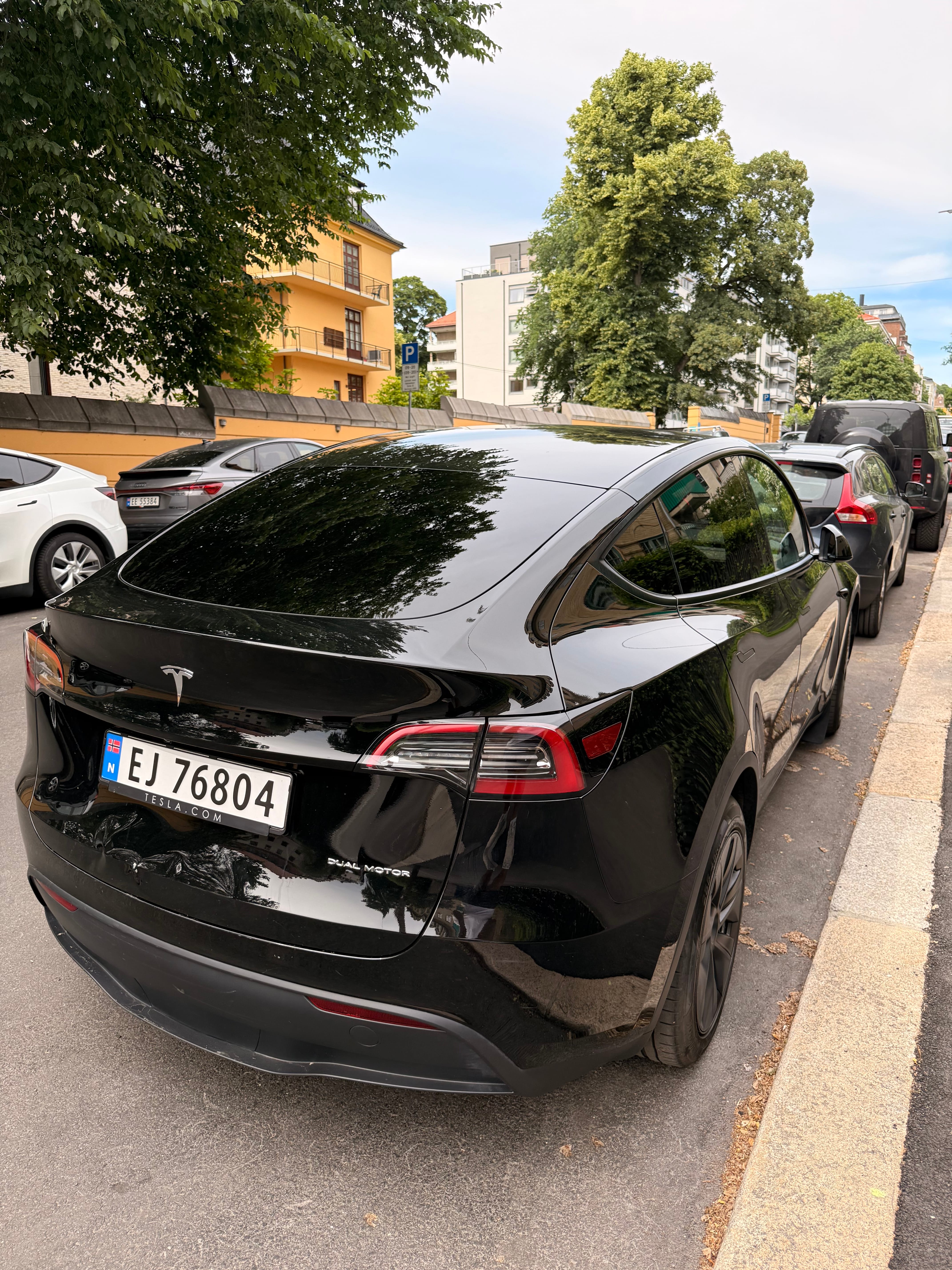 Tesla Model Y Long Range med Ryggekamera