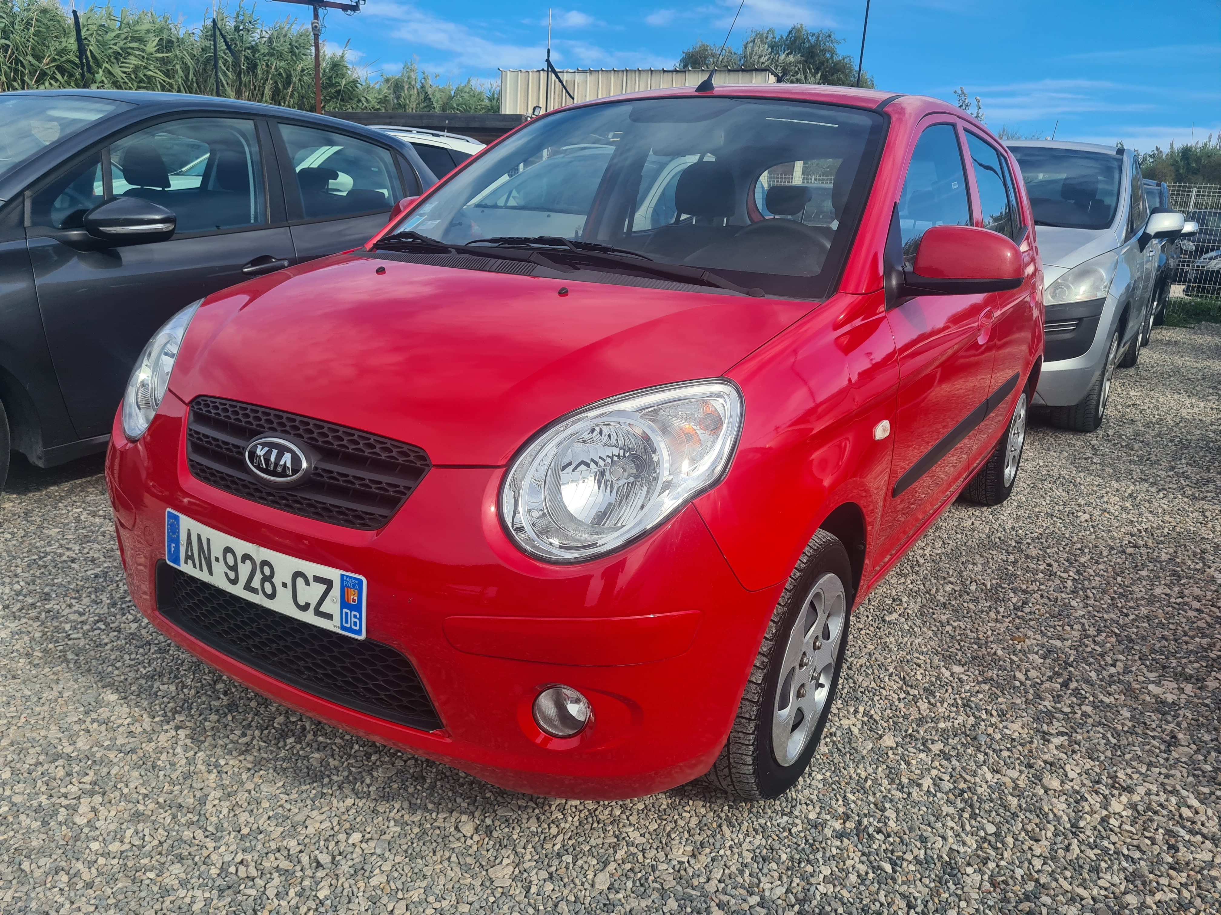 Kia Picanto 1.0L  climatisation, équipée neige, 2010, Essence 95