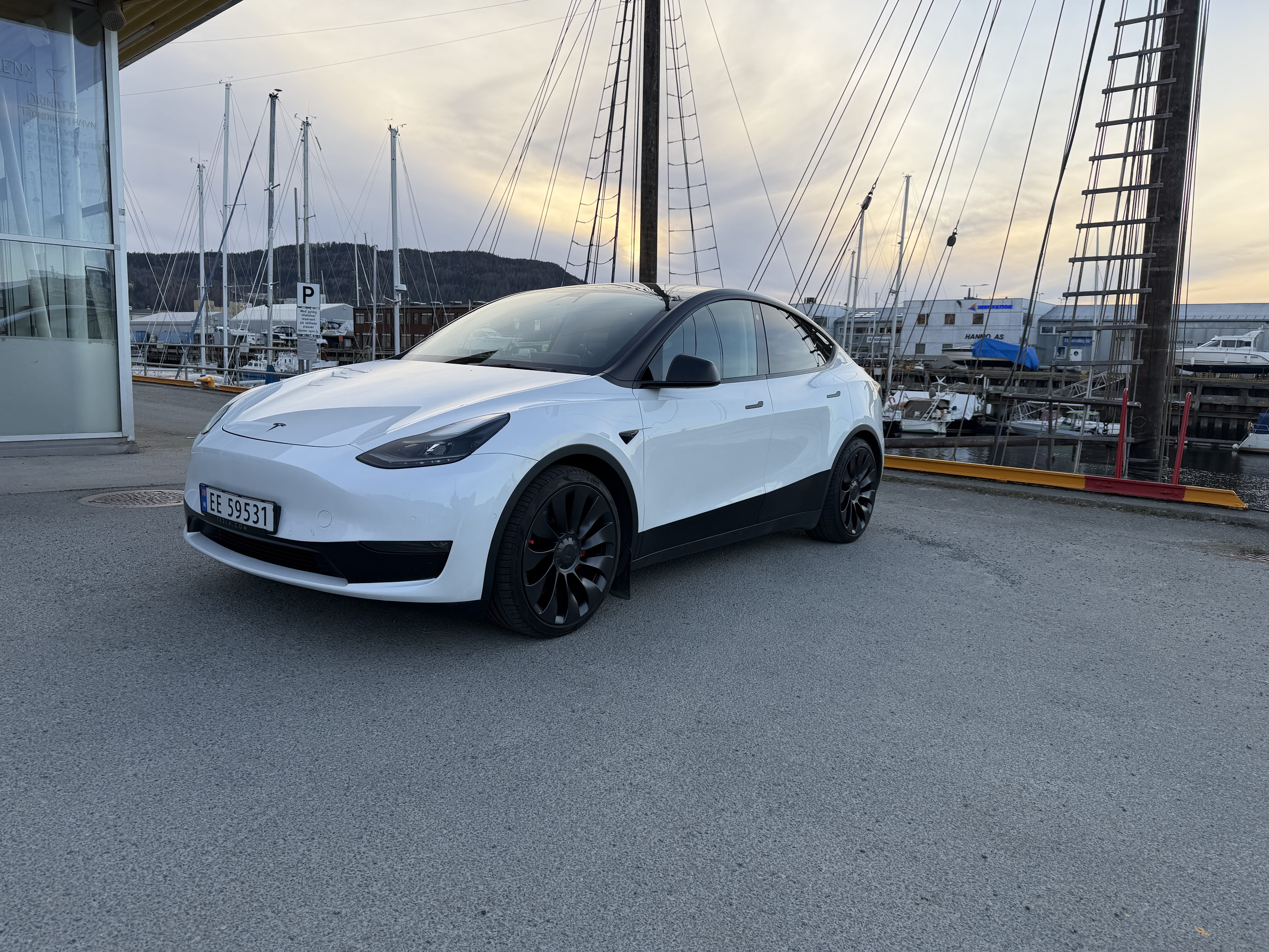 Tesla Model Y Performance, 2022, Elektrisk, automatisk