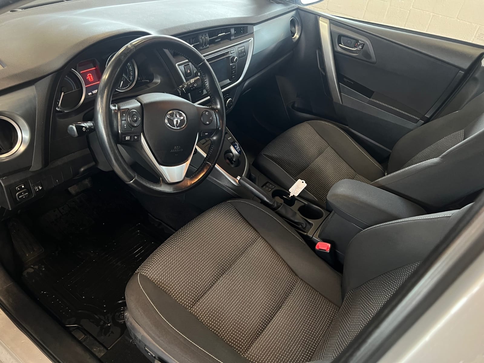 Toyota Auris med Bluetooth audio