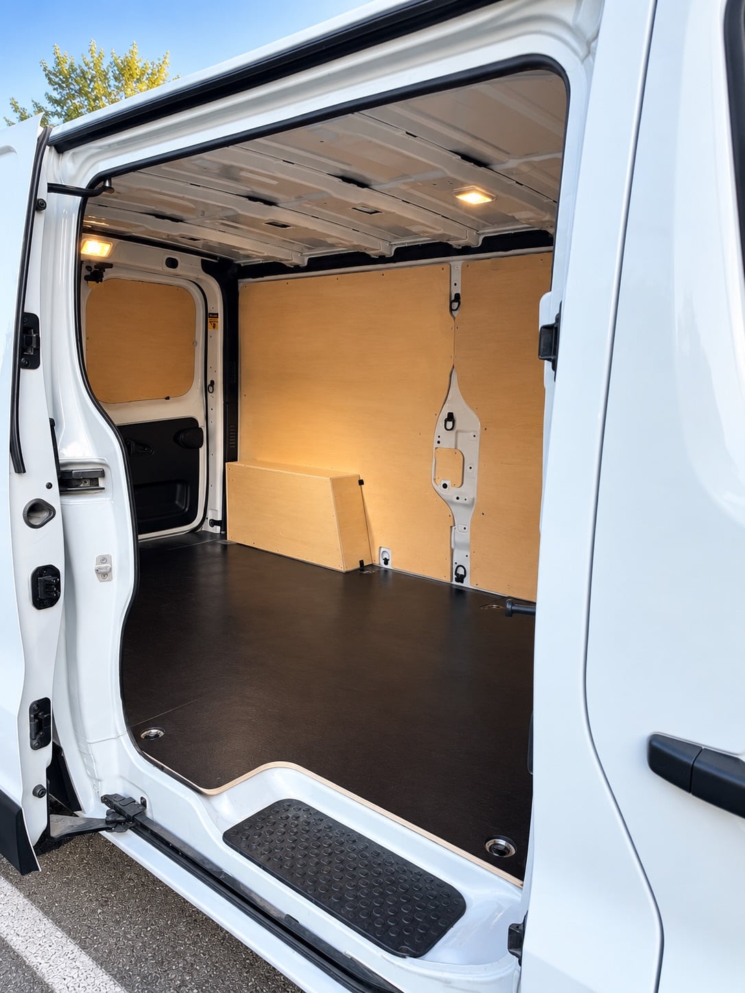Renault Trafic 2.0 avec Autoradio