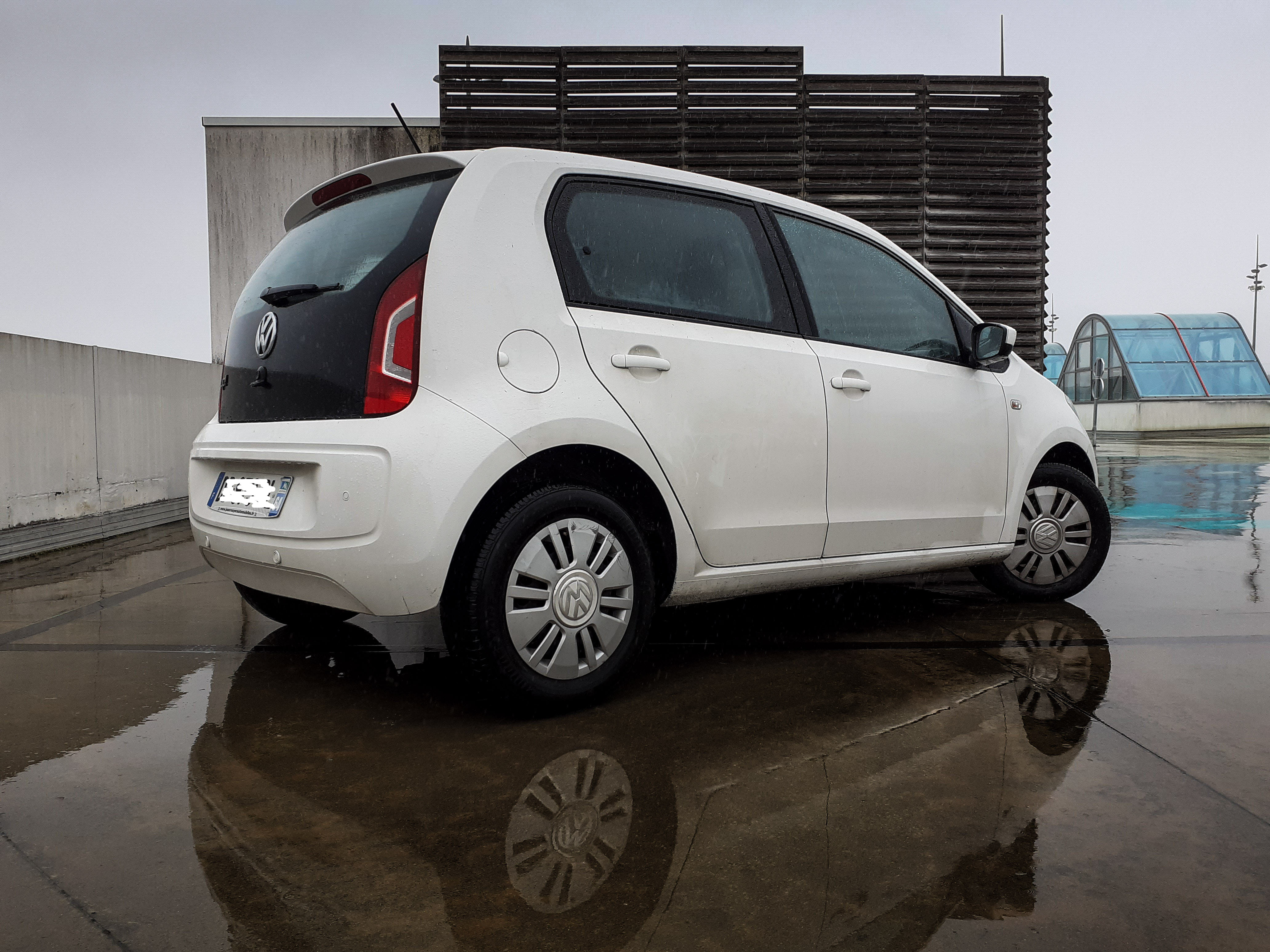 Volkswagen Up! with Audio / iPod input