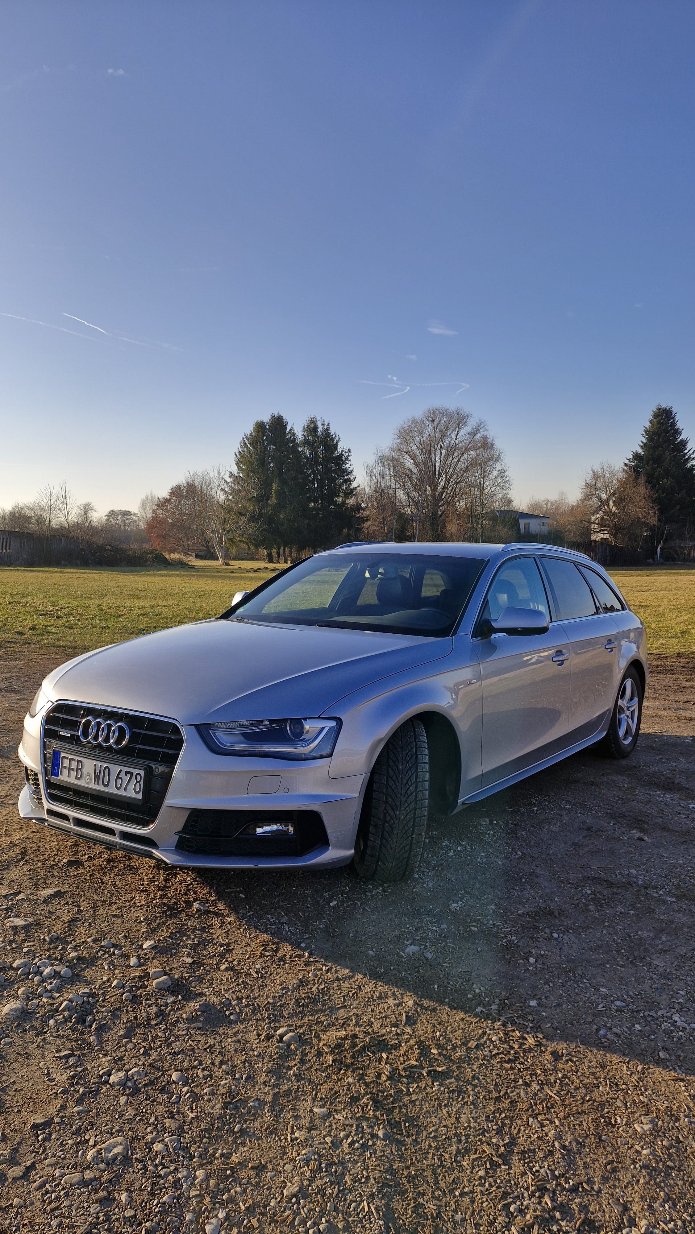 Audi A4 Avant quattro S-line with GPS