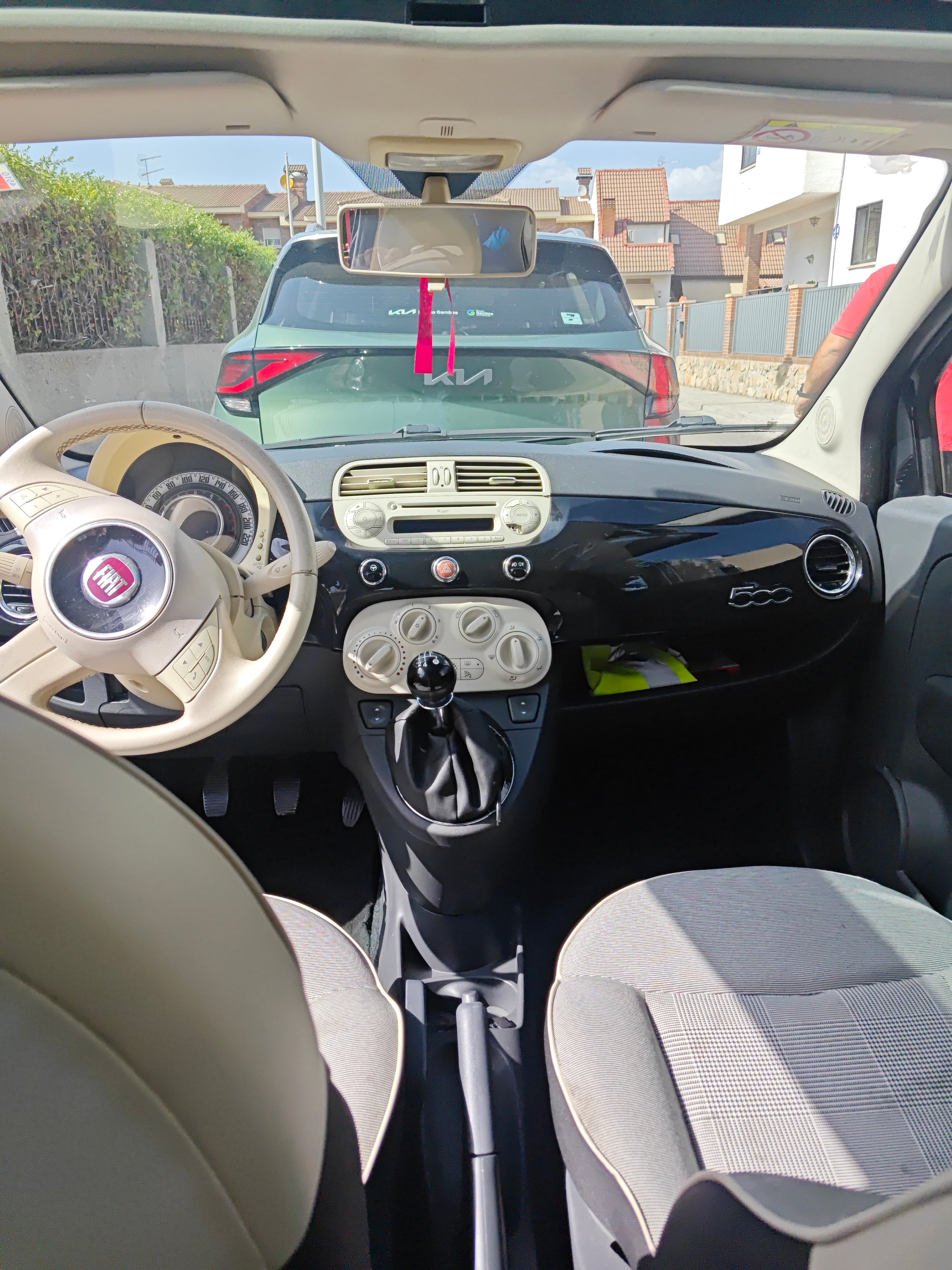 Fiat 500 Pop with Bluetooth audio
