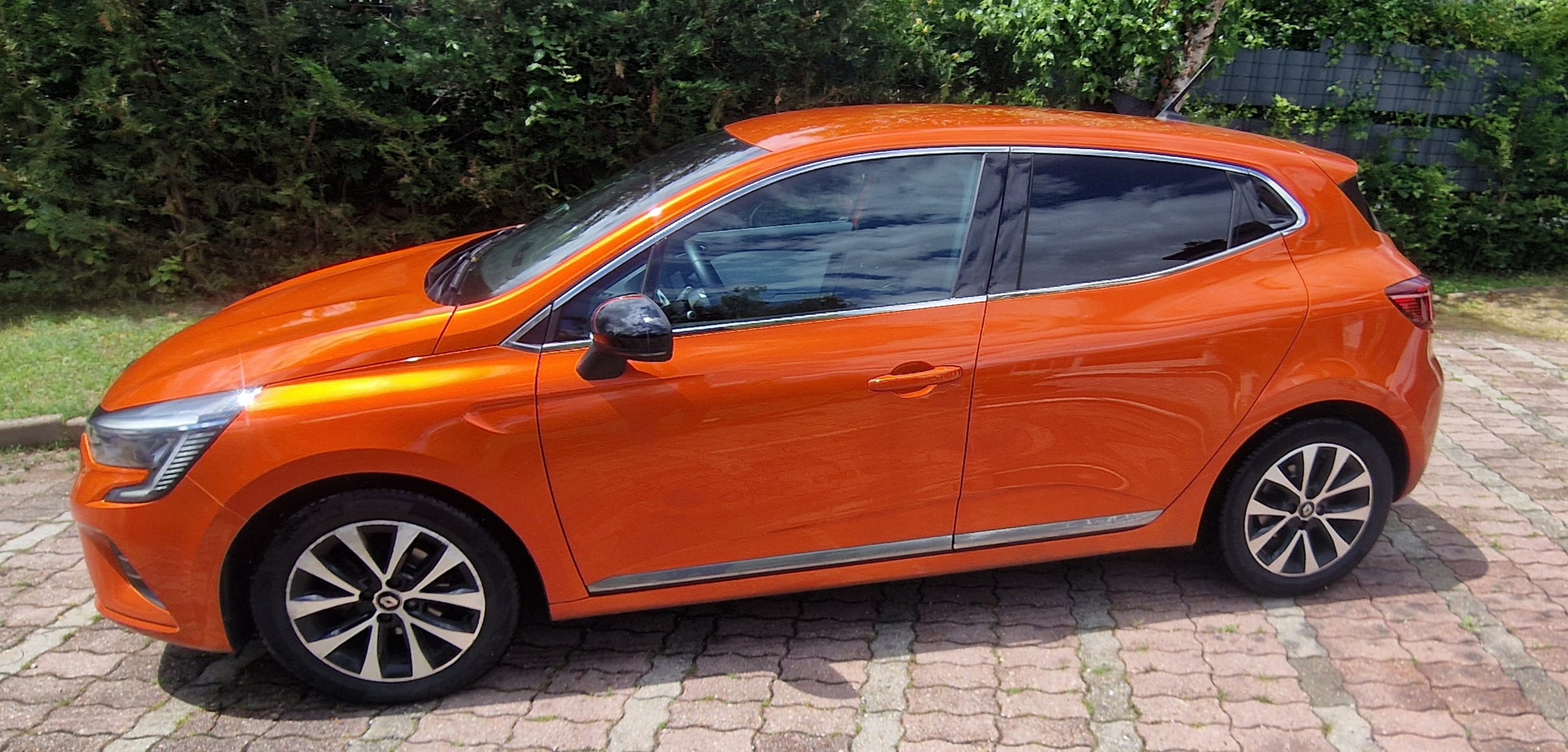 Renault Clio E-tech GA630 avec Climatisation