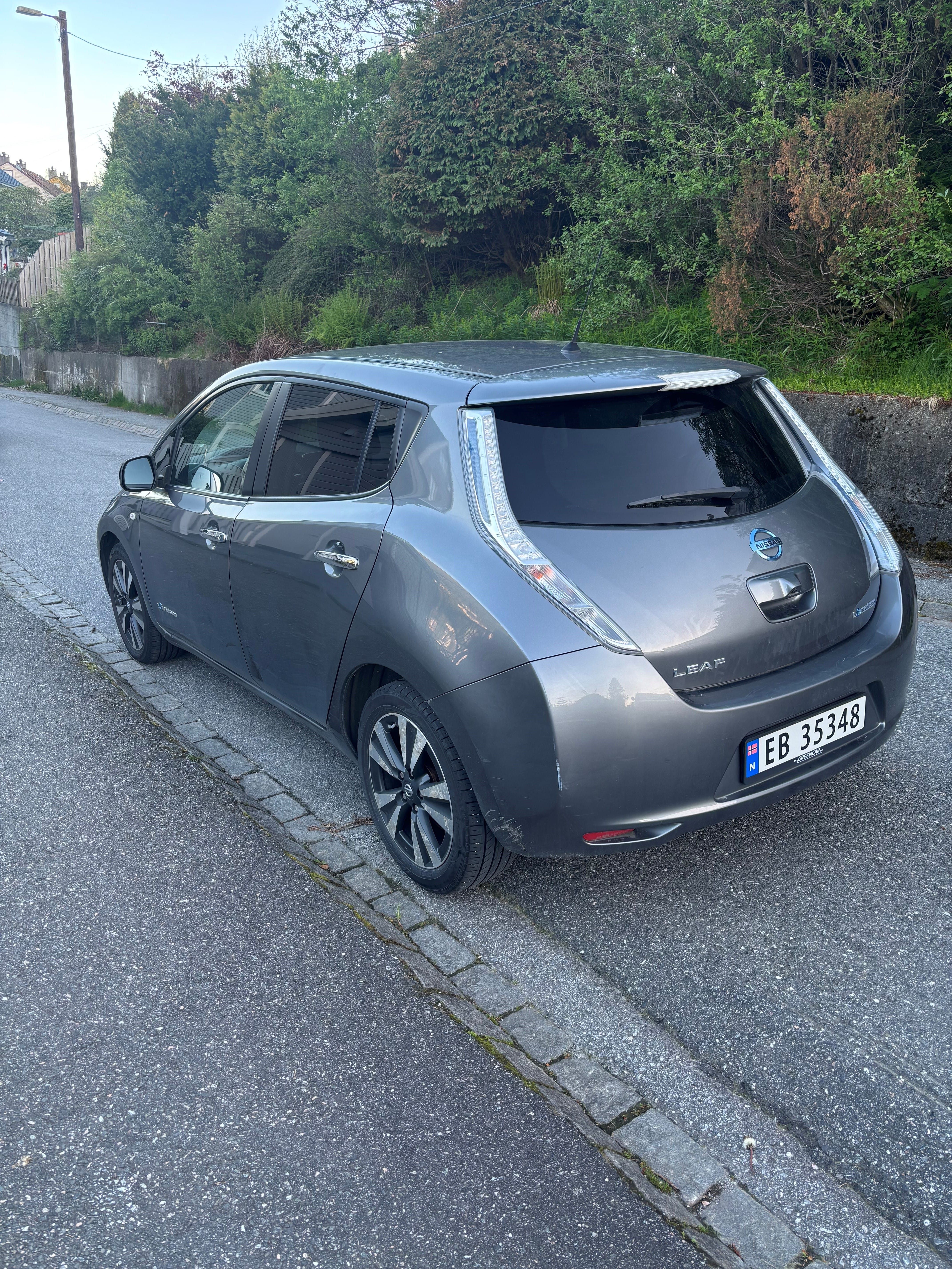 Nissan Leaf med Bluetooth audio