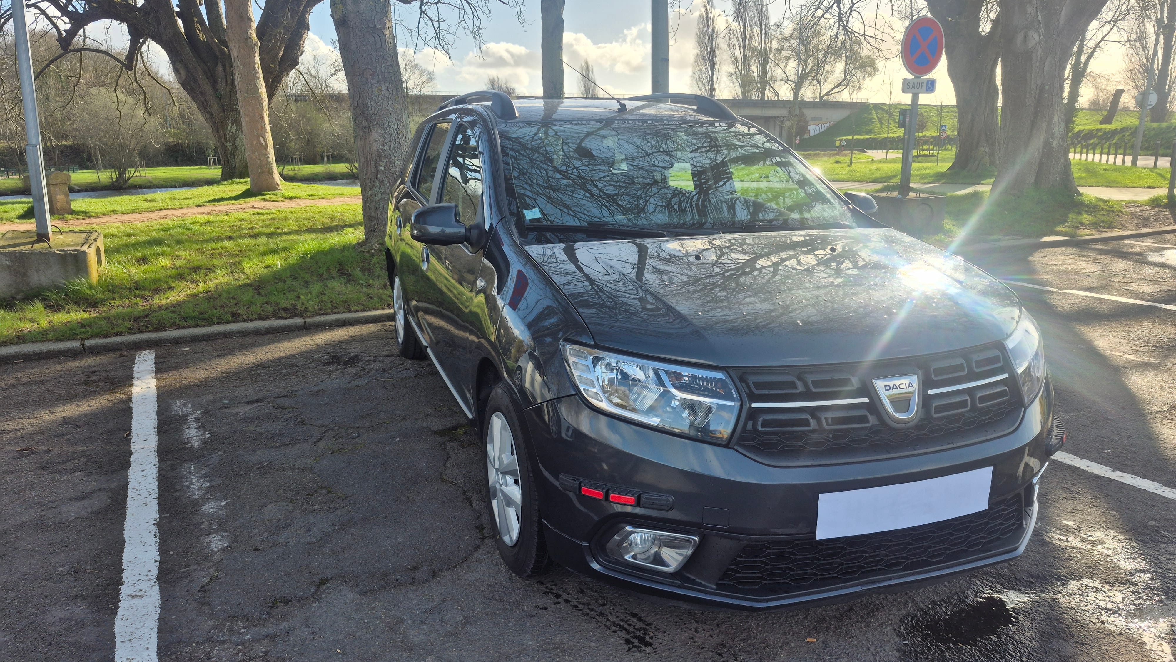 Dacia Logan MCV Sce 75 Lauréate avec Audio Bluetooth