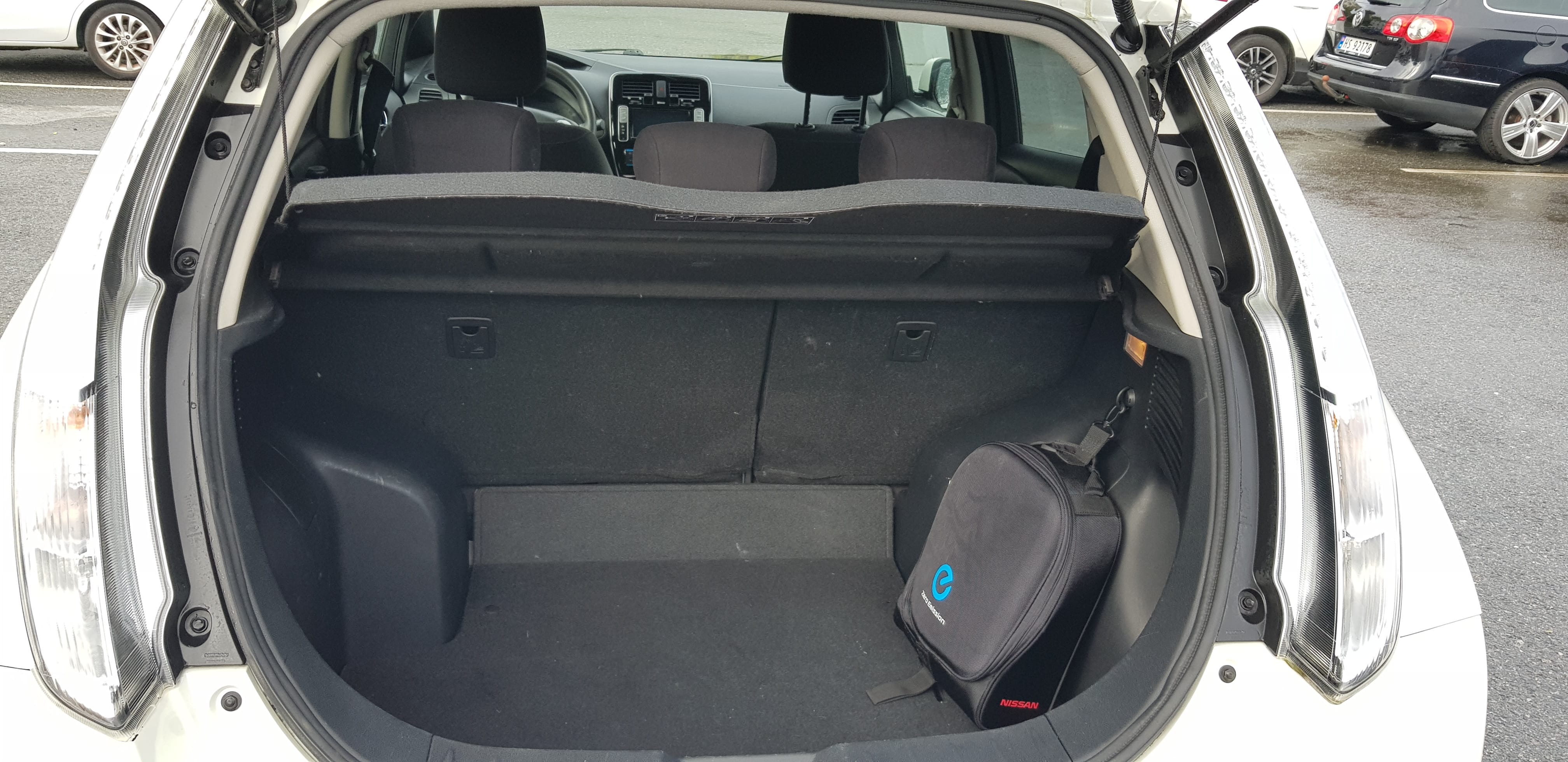 Nissan Leaf med Lydinngang