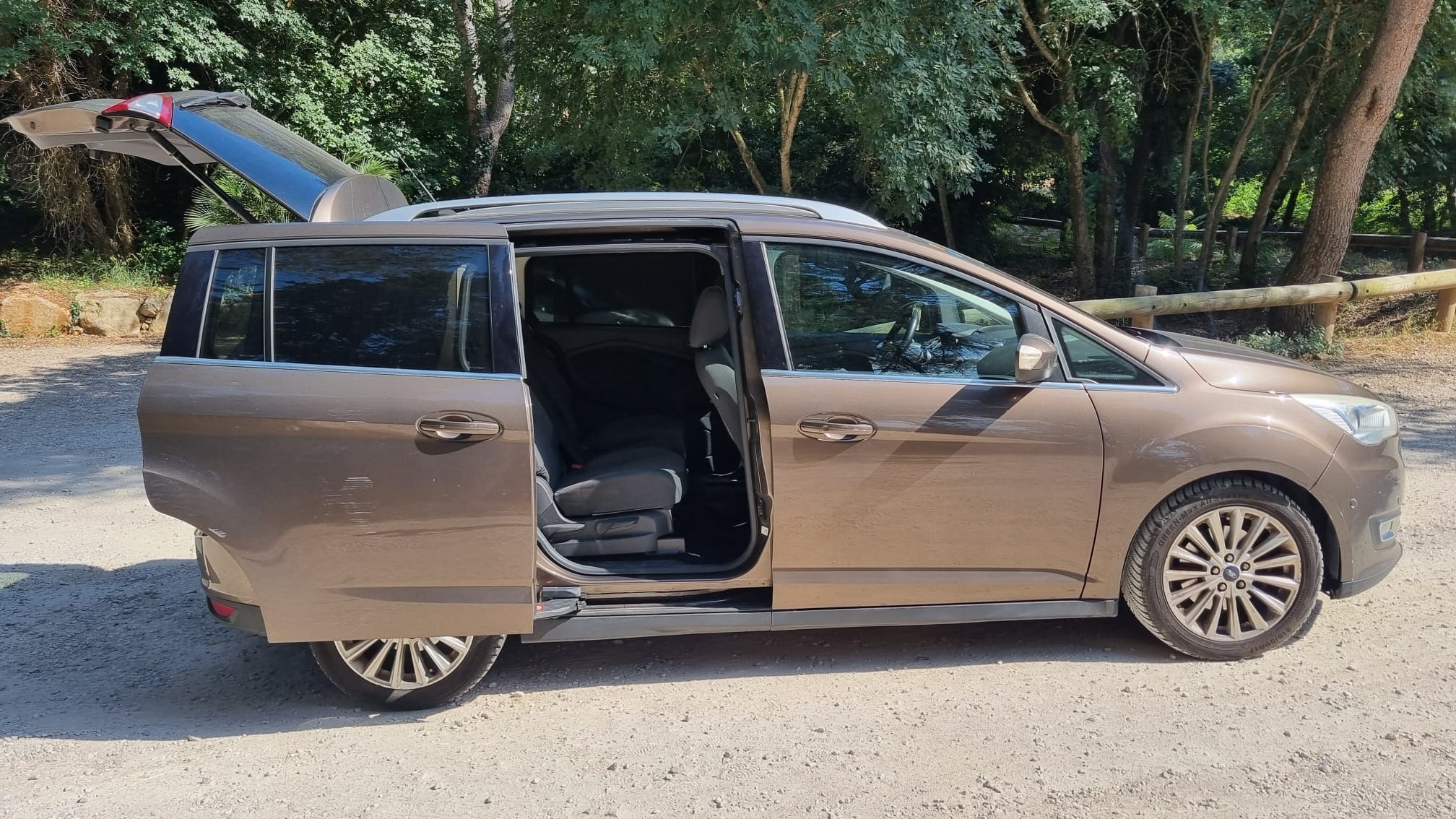 Ford C-Max avec Régulateur de vitesse