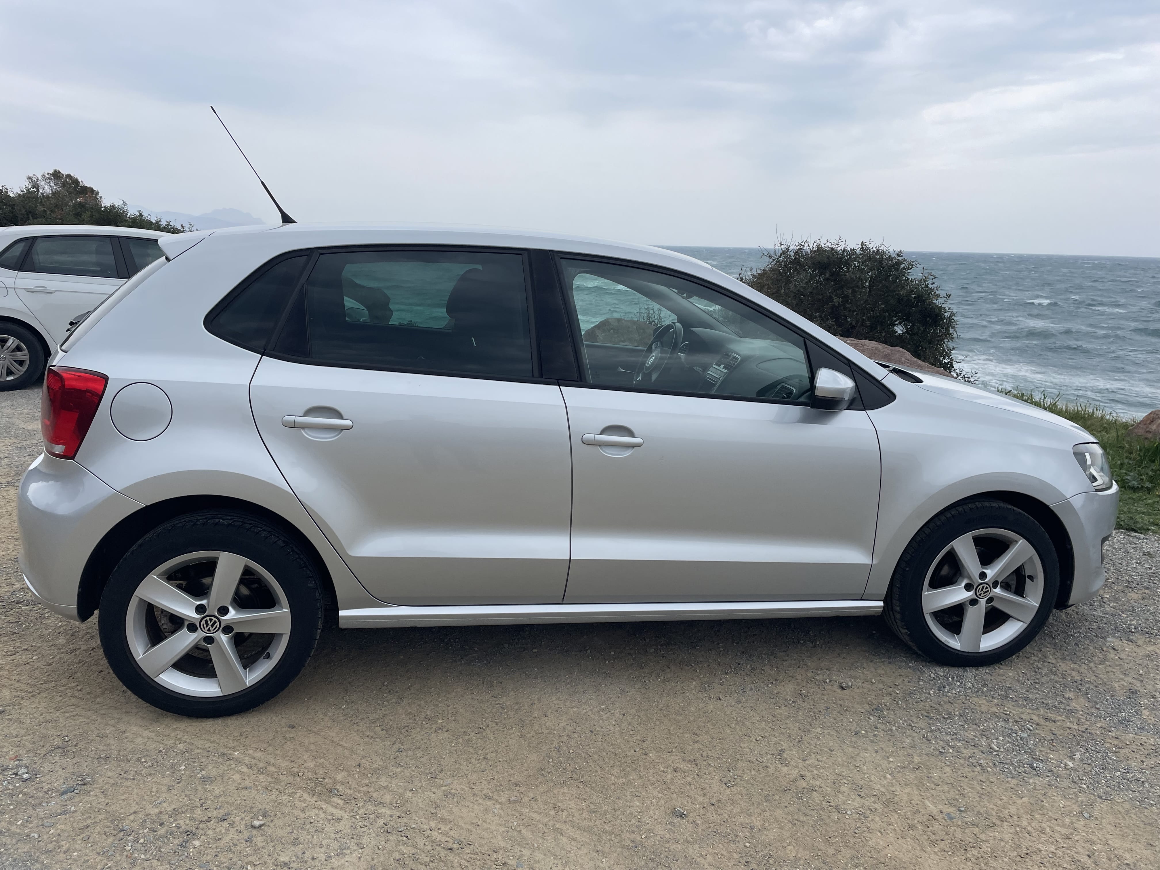 Volkswagen Polo avec Autoradio