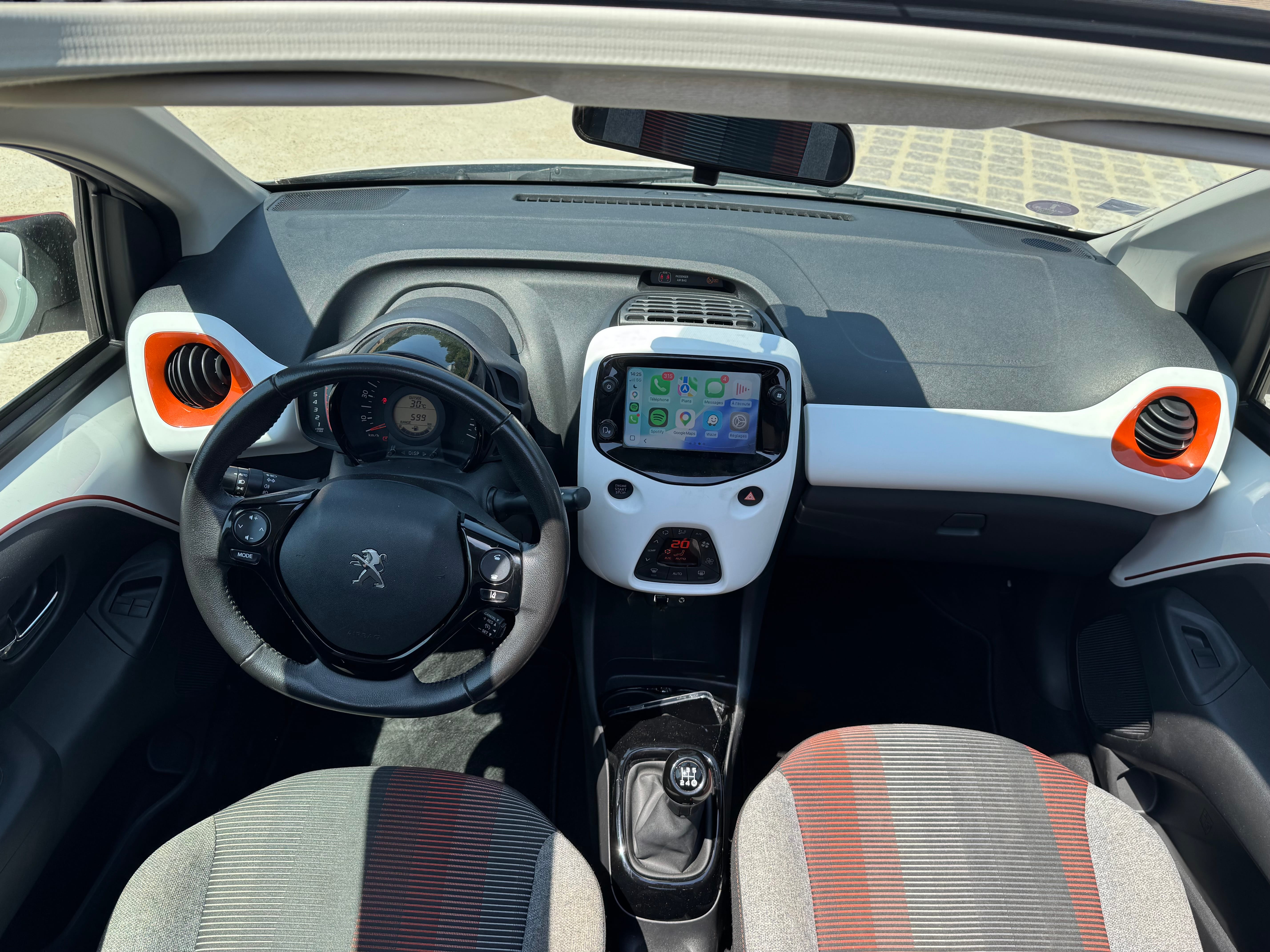 Peugeot 108 Cabriolet Roland Garros (Apple Car Play/Android Auto) avec GPS