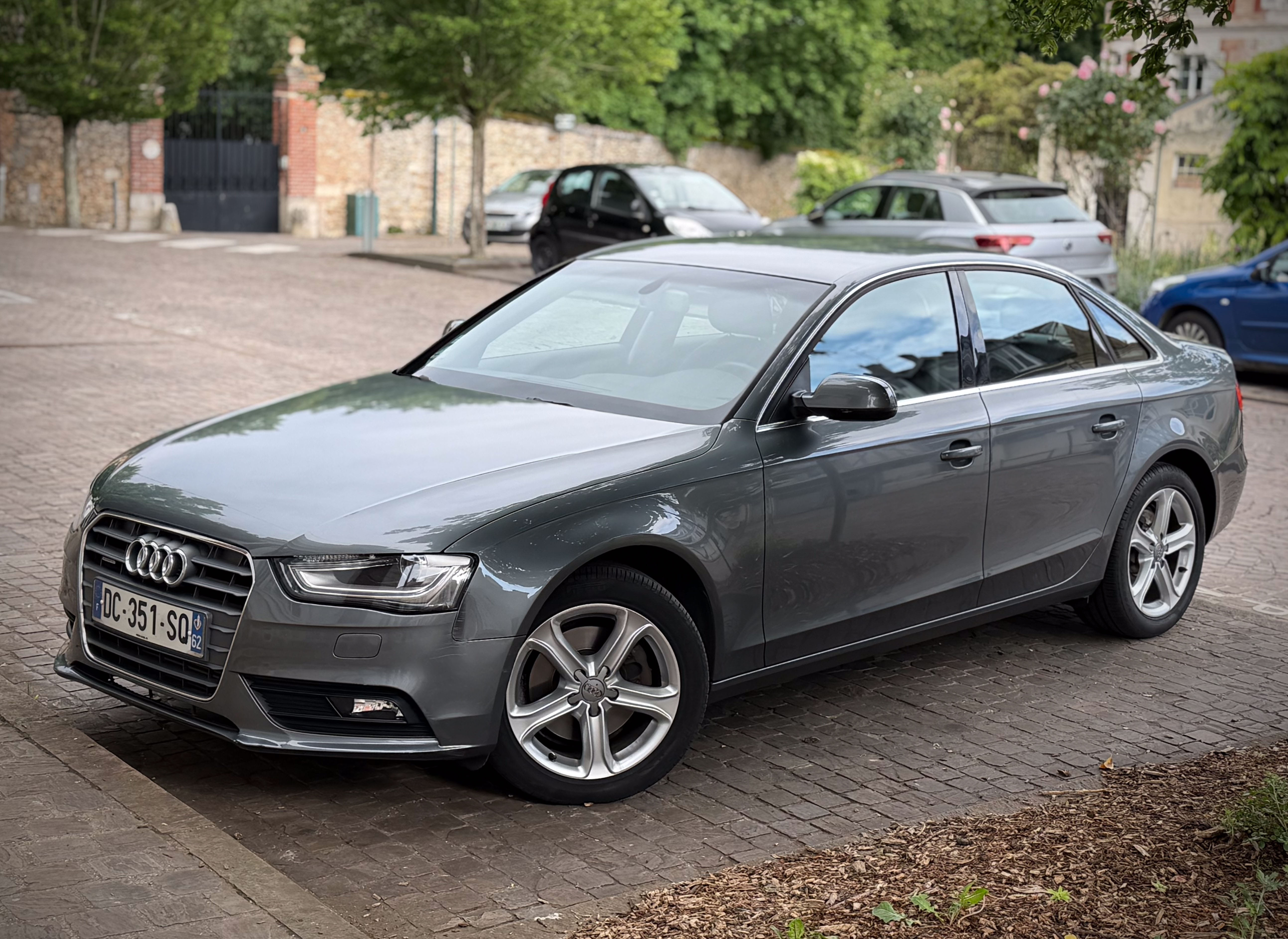 Audi  A4 2.0T Premium Plus Quatro avec Climatisation